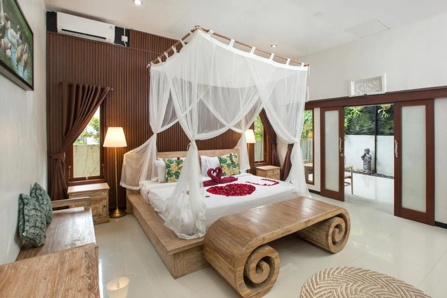 Bed in Tamyang Ubud Villas