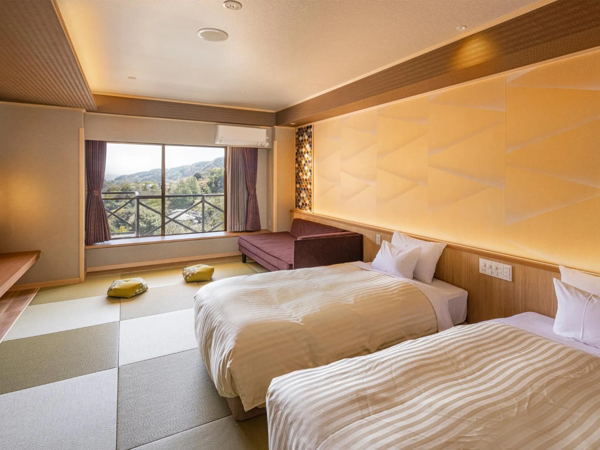 View (from property/room), Bed in Hakonenomori Okada