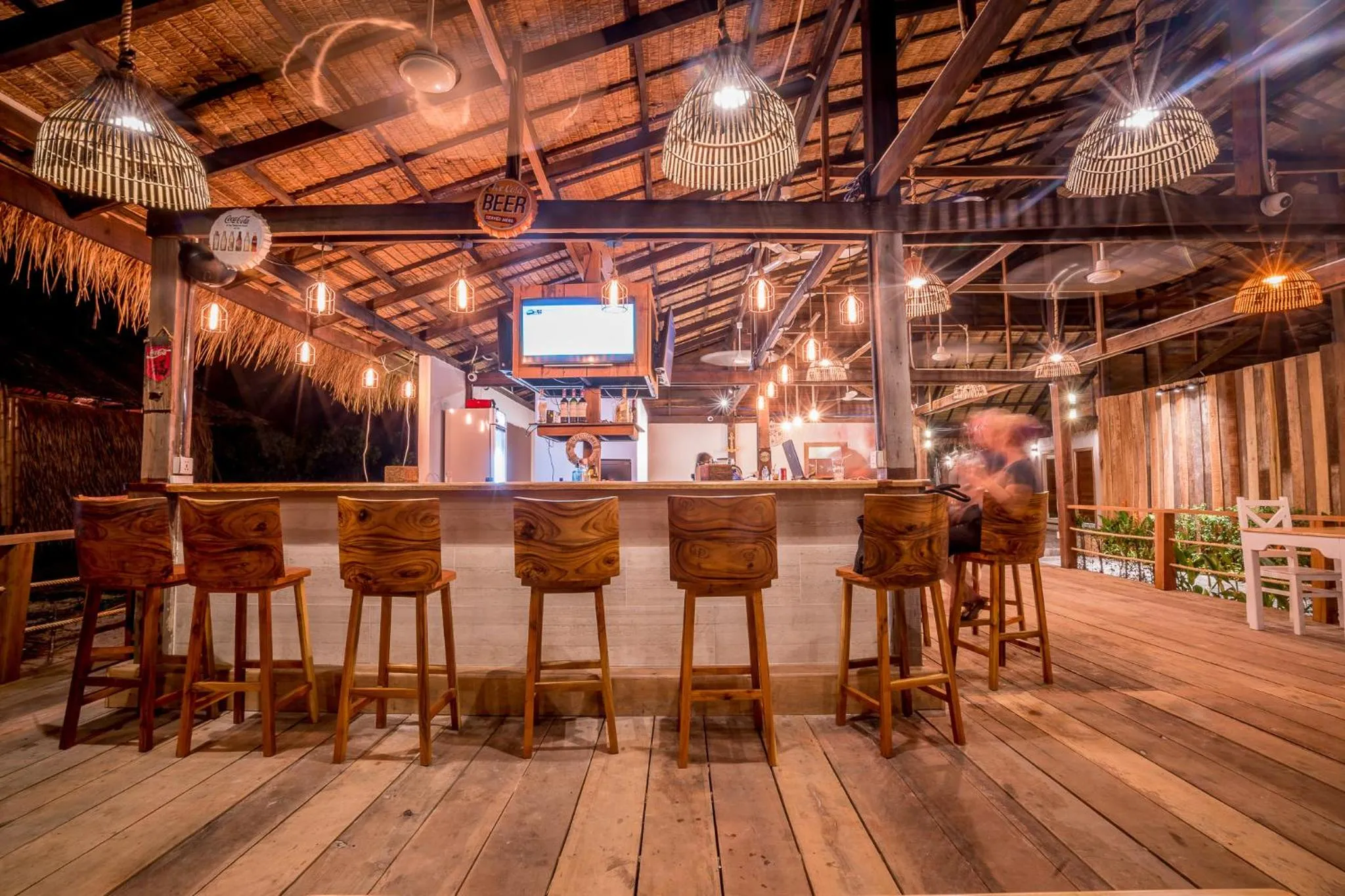 Restaurant/places to eat in Sara Resort