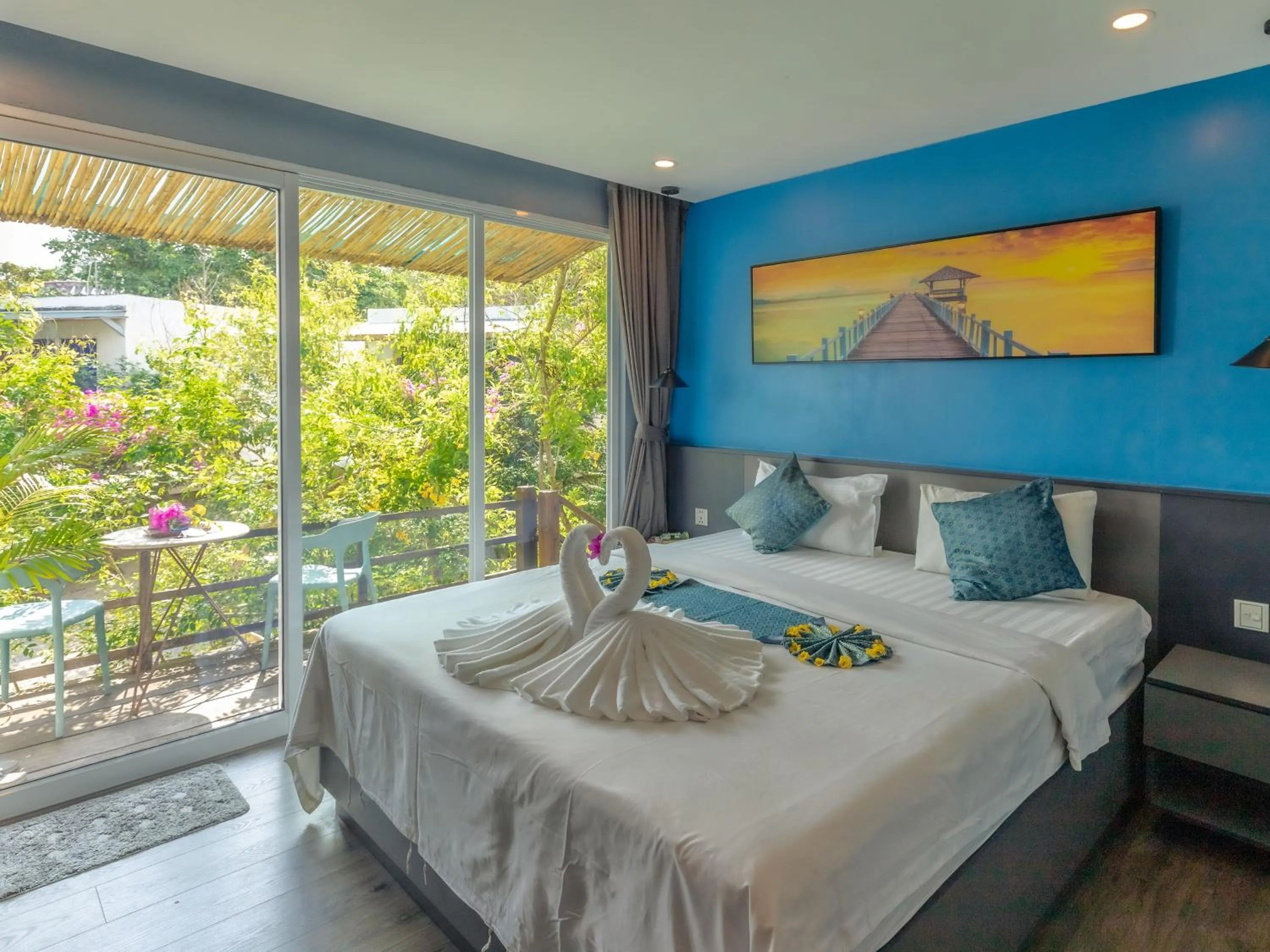 Photo of the whole room, Bed in Sara Resort