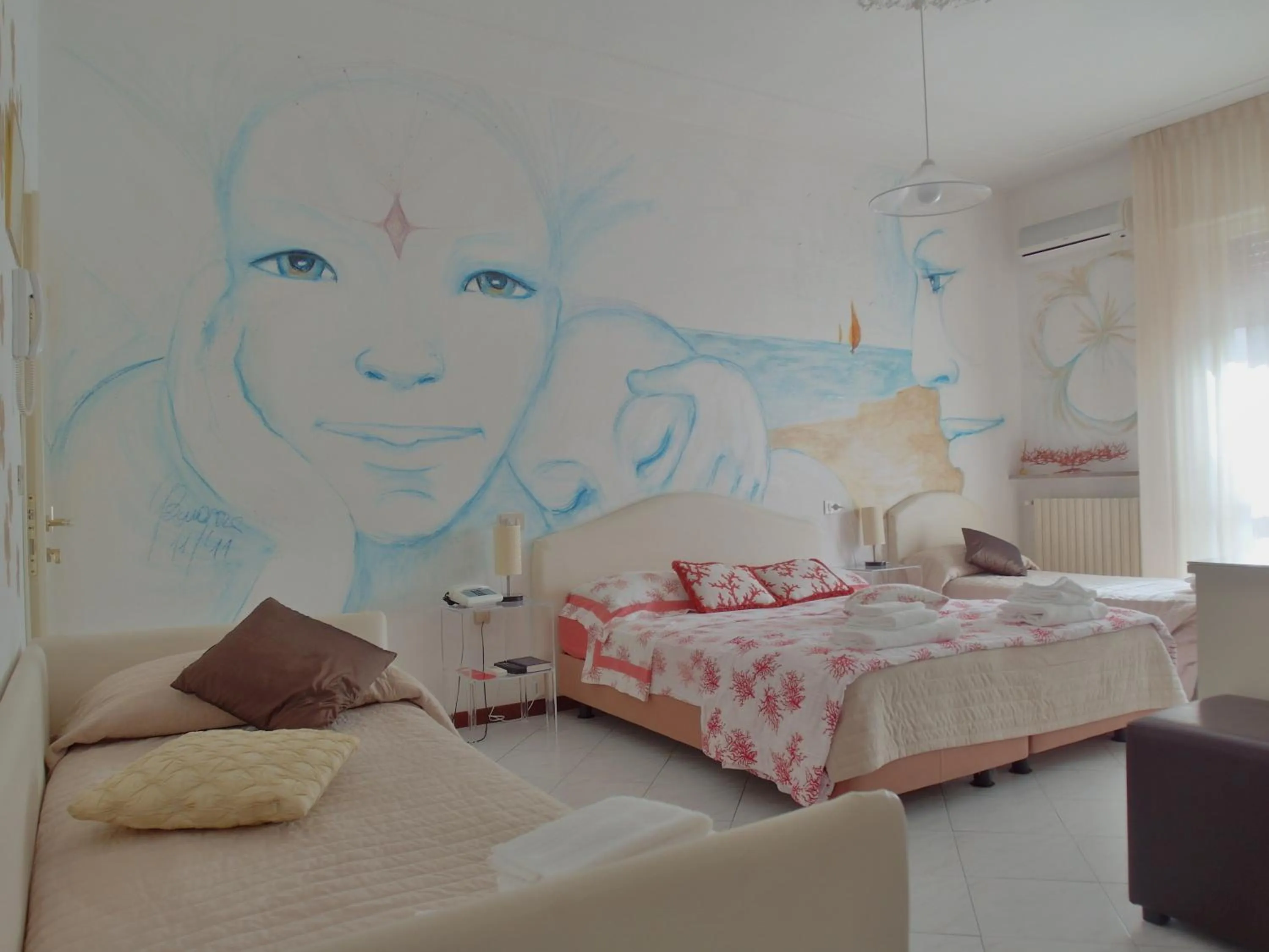 Photo of the whole room, Bed in Hotel Julia