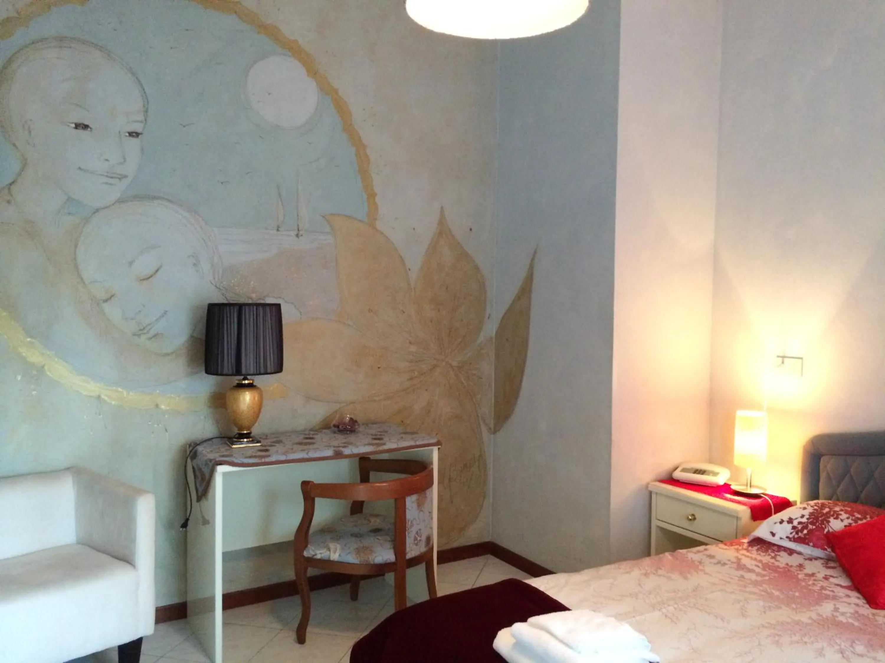 Decorative detail, Bed in Hotel Julia