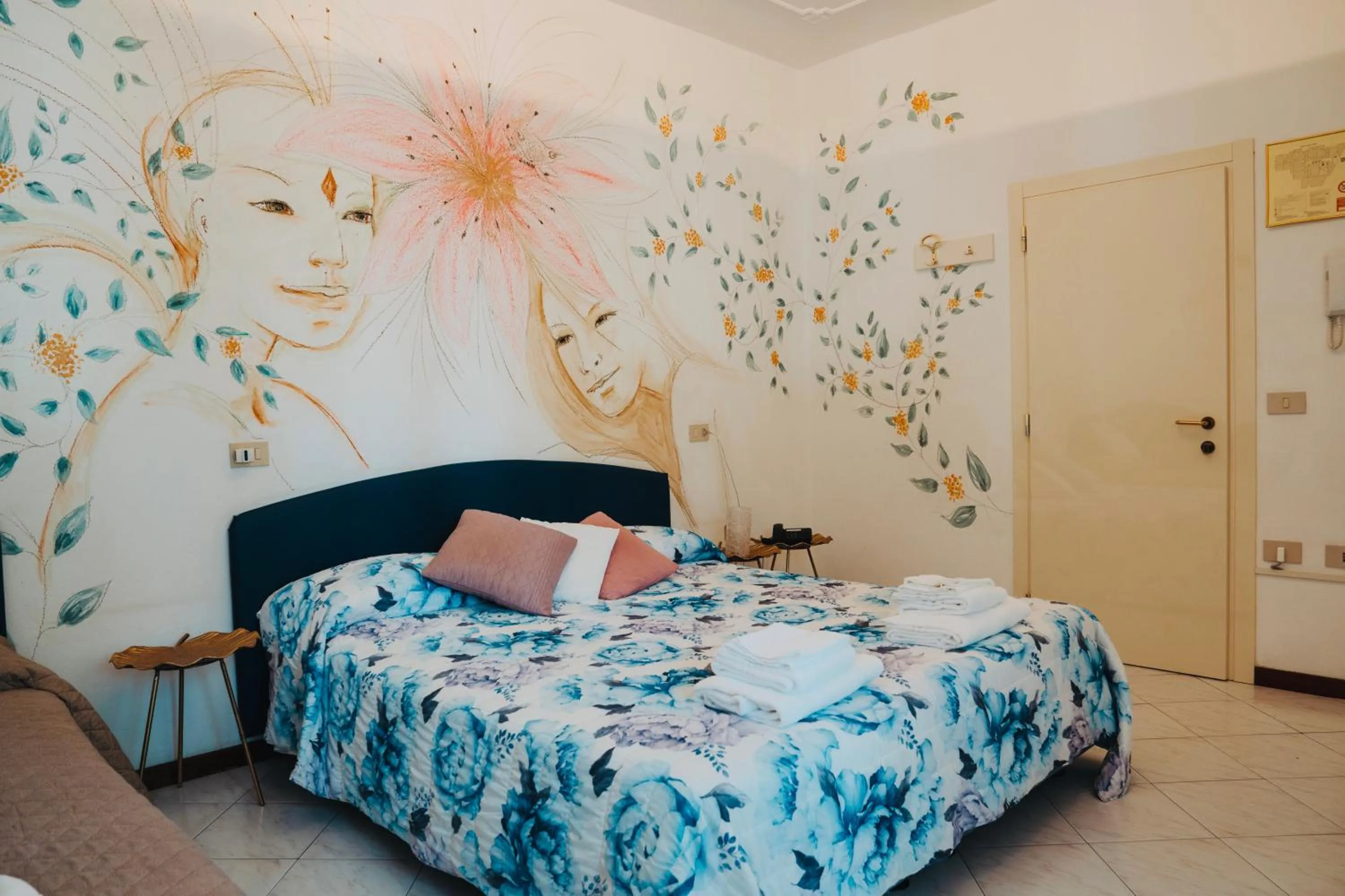 Decorative detail, Bed in Hotel Julia