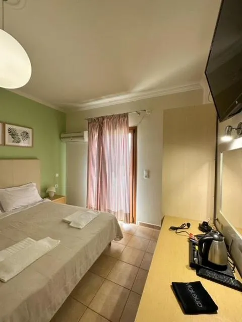 Coffee/tea facilities, Bed in Antonia Apartments