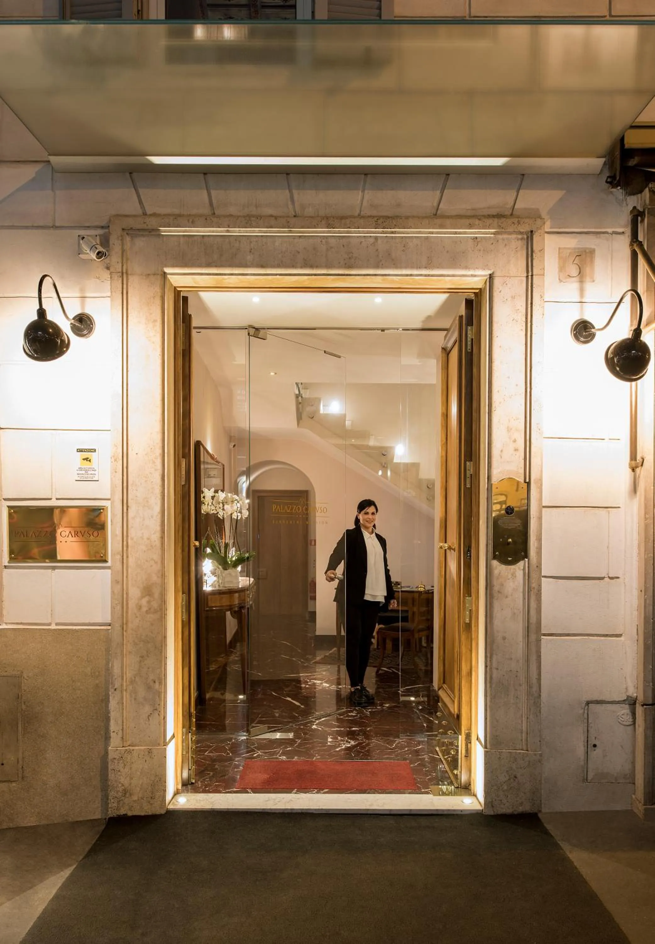 Staff in Palazzo Caruso