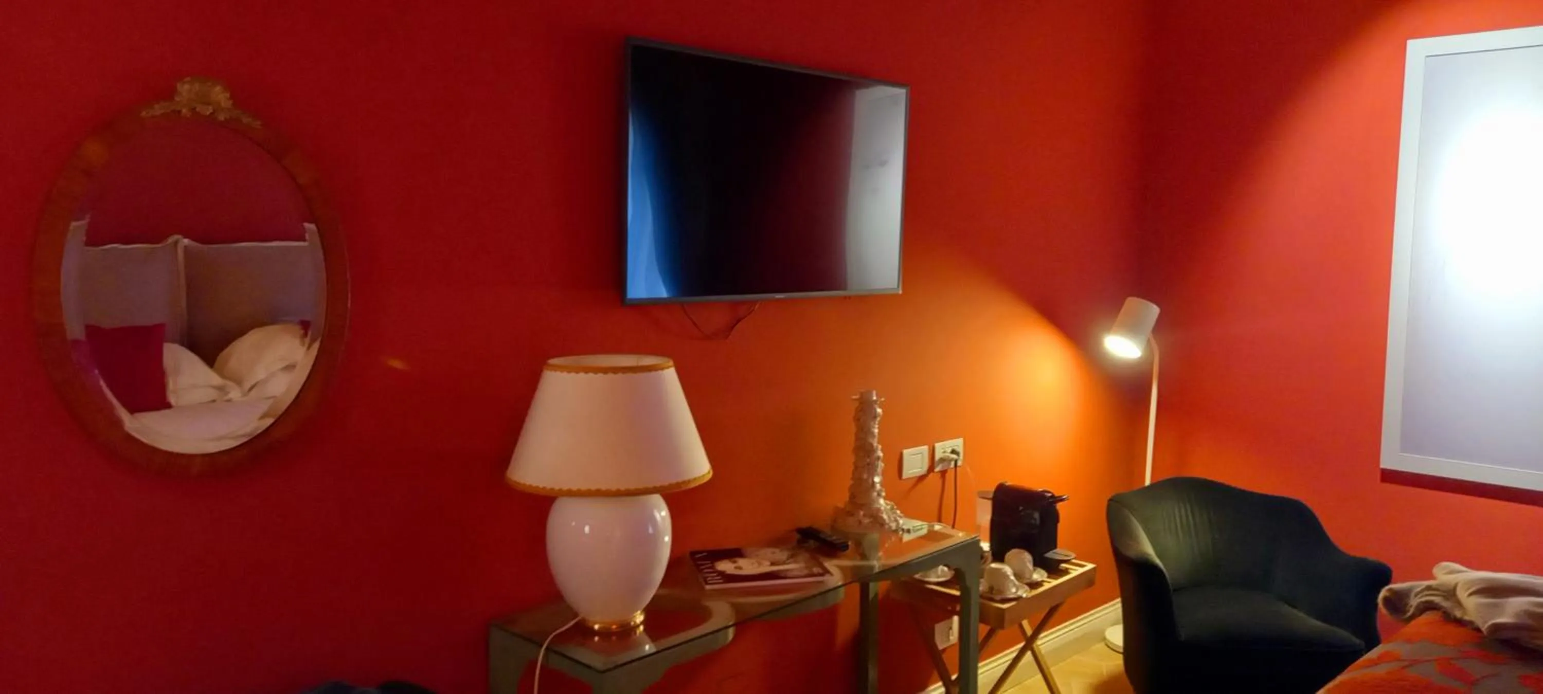 TV and multimedia in Palazzo Caruso