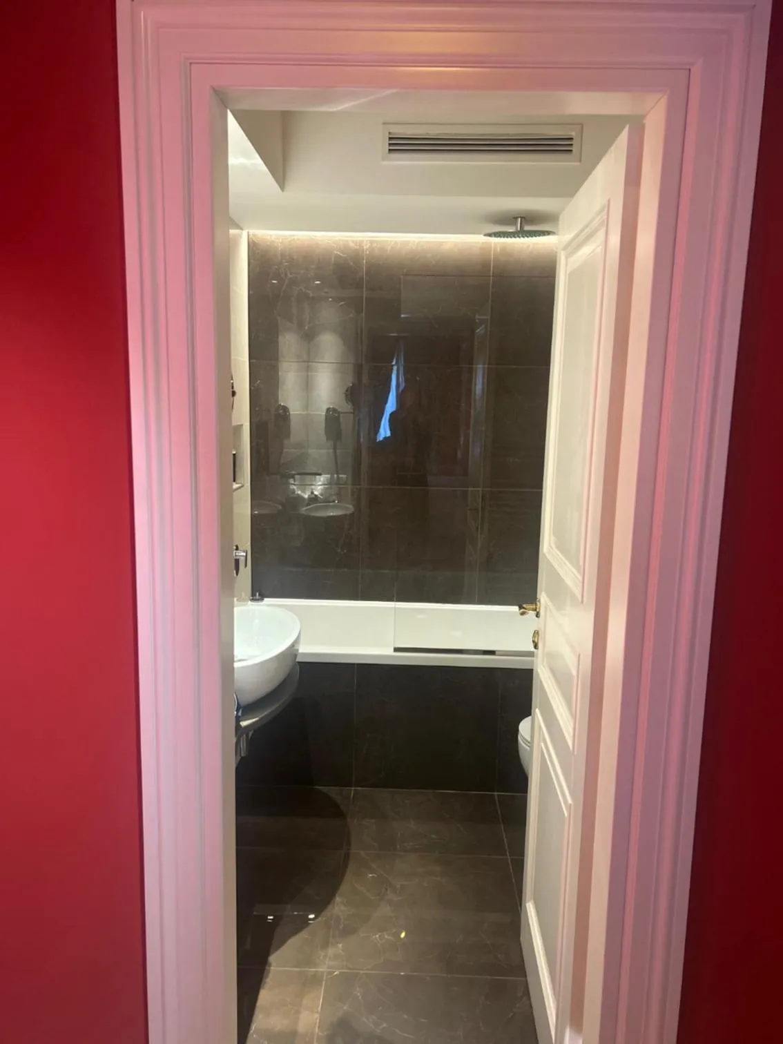 Bathroom in Palazzo Caruso