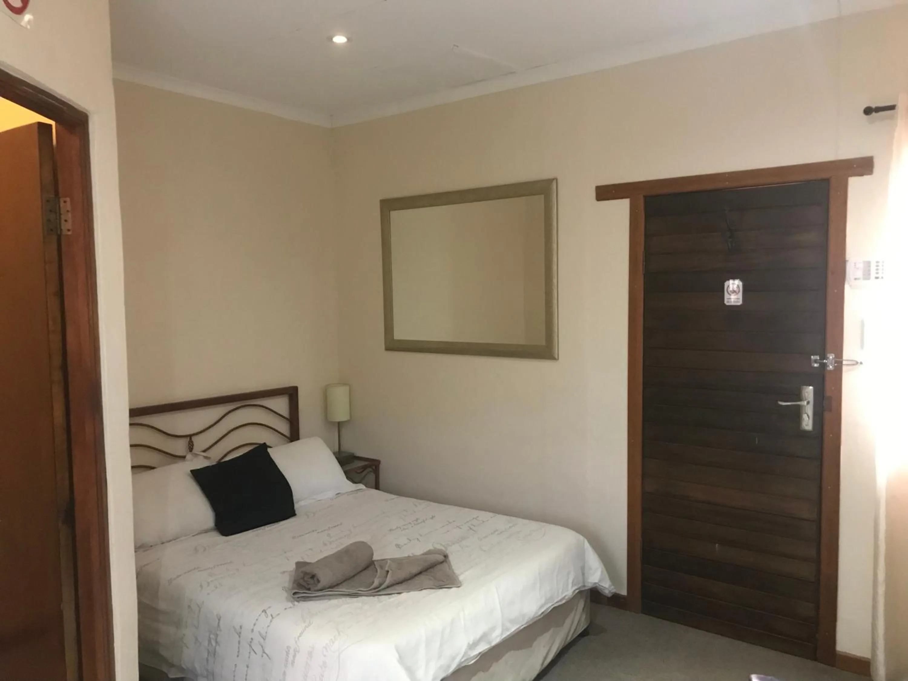 Bed in Lazy Gecko Accommodation