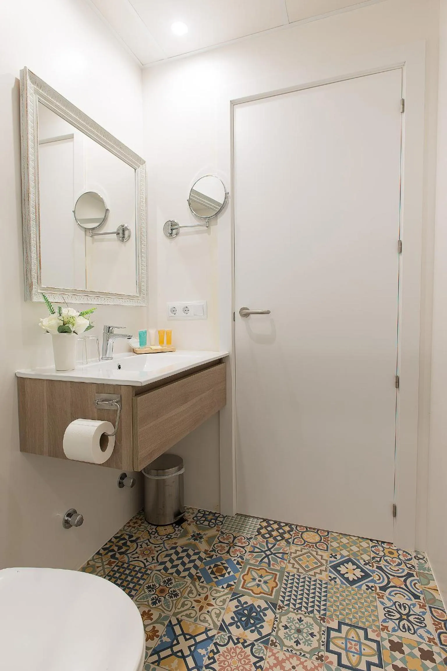 Bathroom in Hostal Menurka