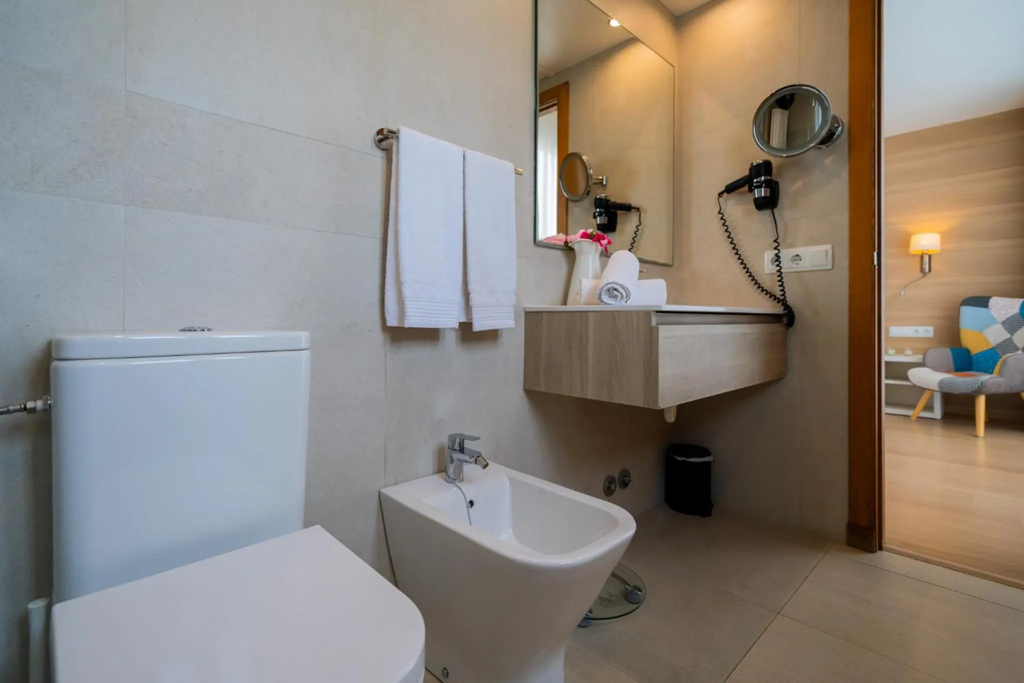 Bathroom in Hostal Menurka