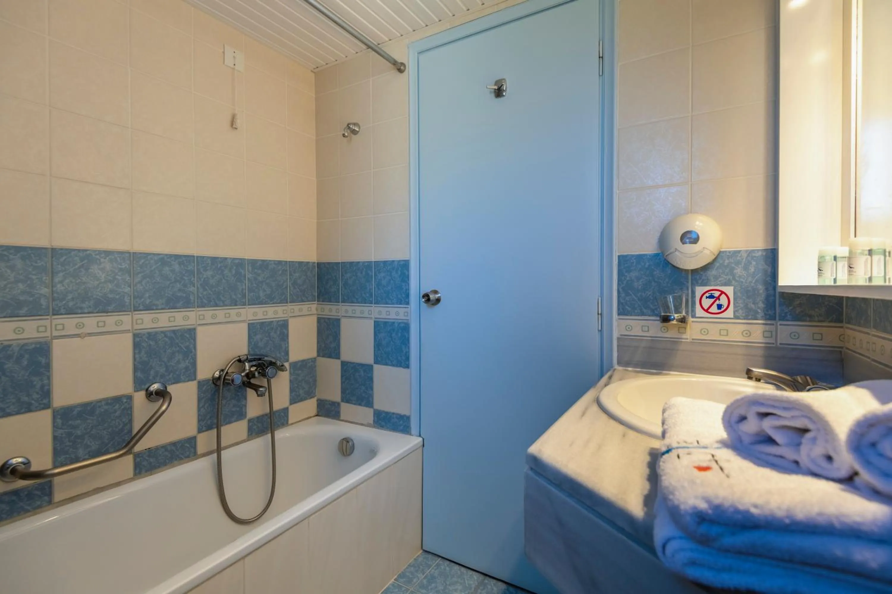 Bathroom, Bed in Kalimera Mare