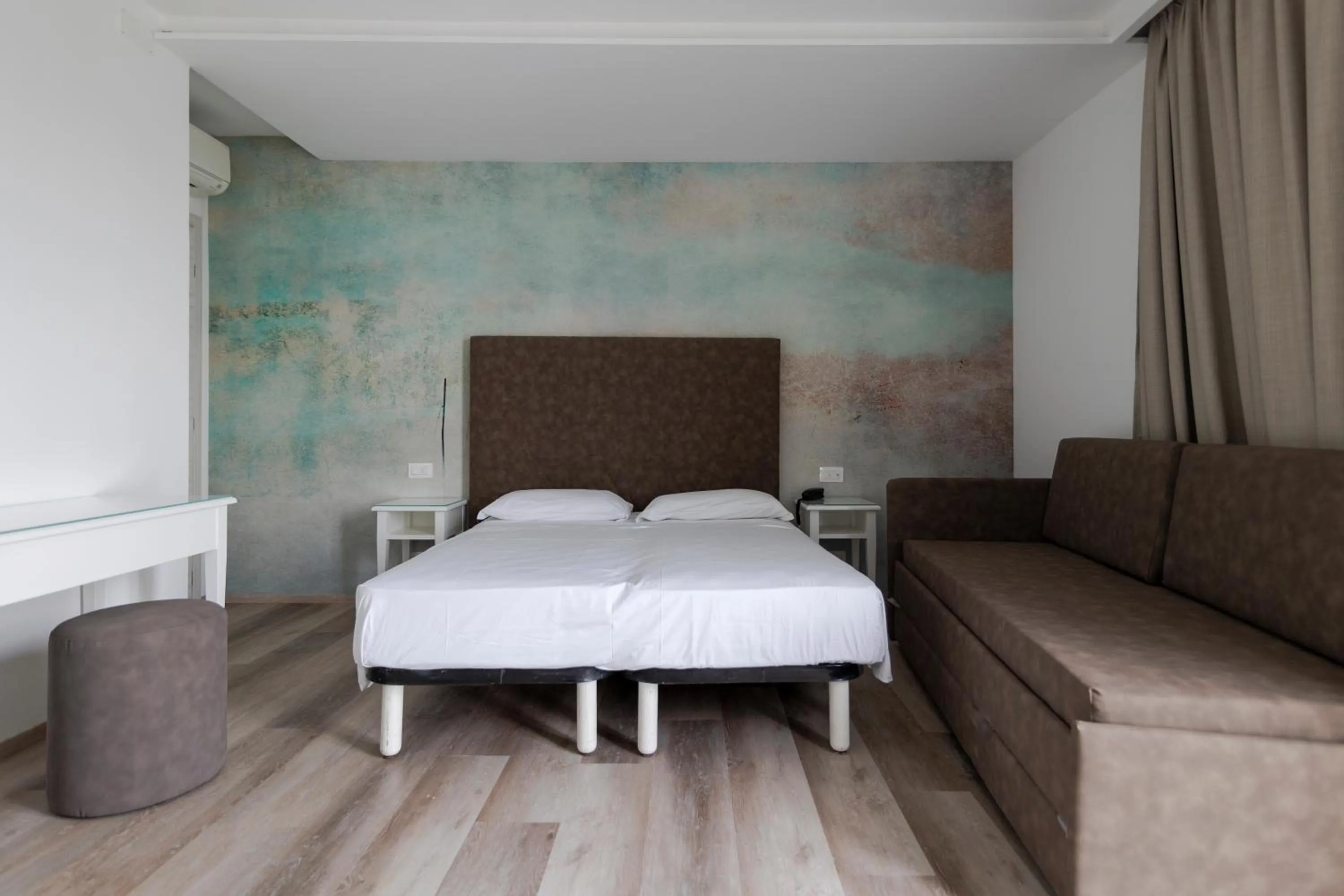 Bed in Hotel President