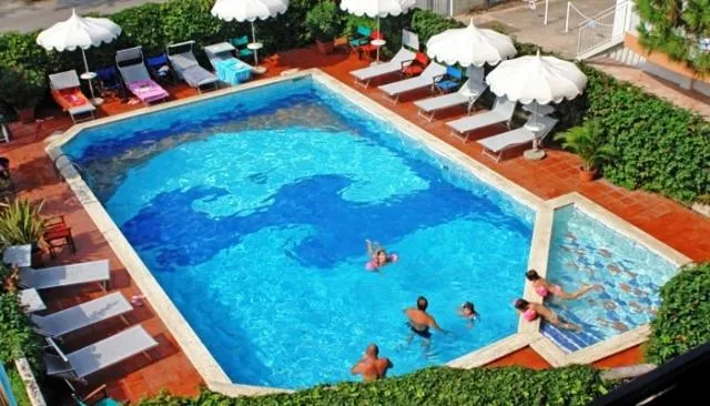 Day in Hotel President