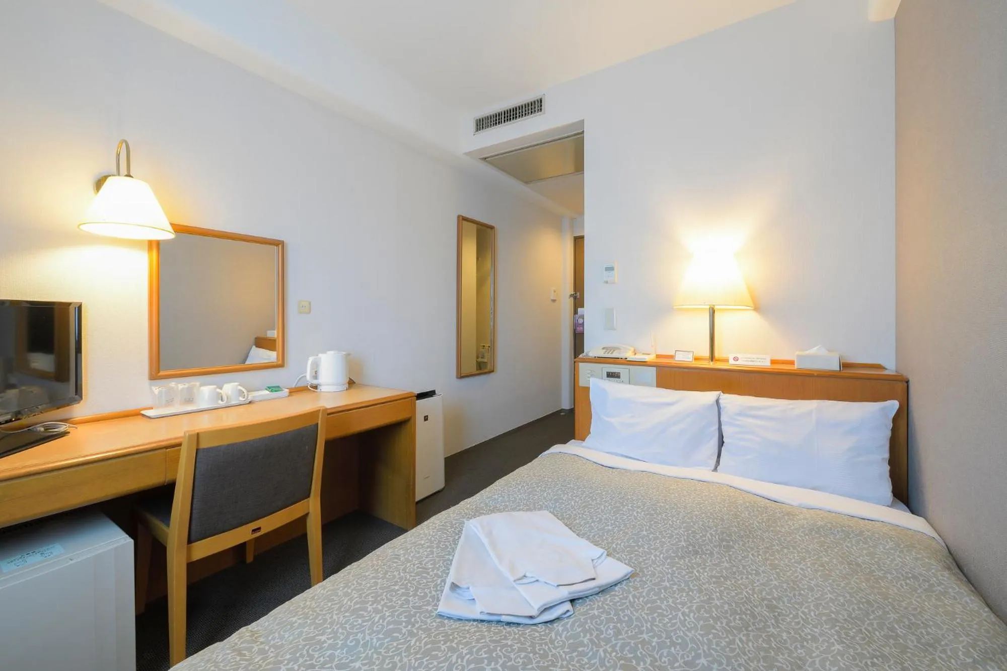 Bed in Shonandai Daiichi Hotel Fujisawa Yokohama