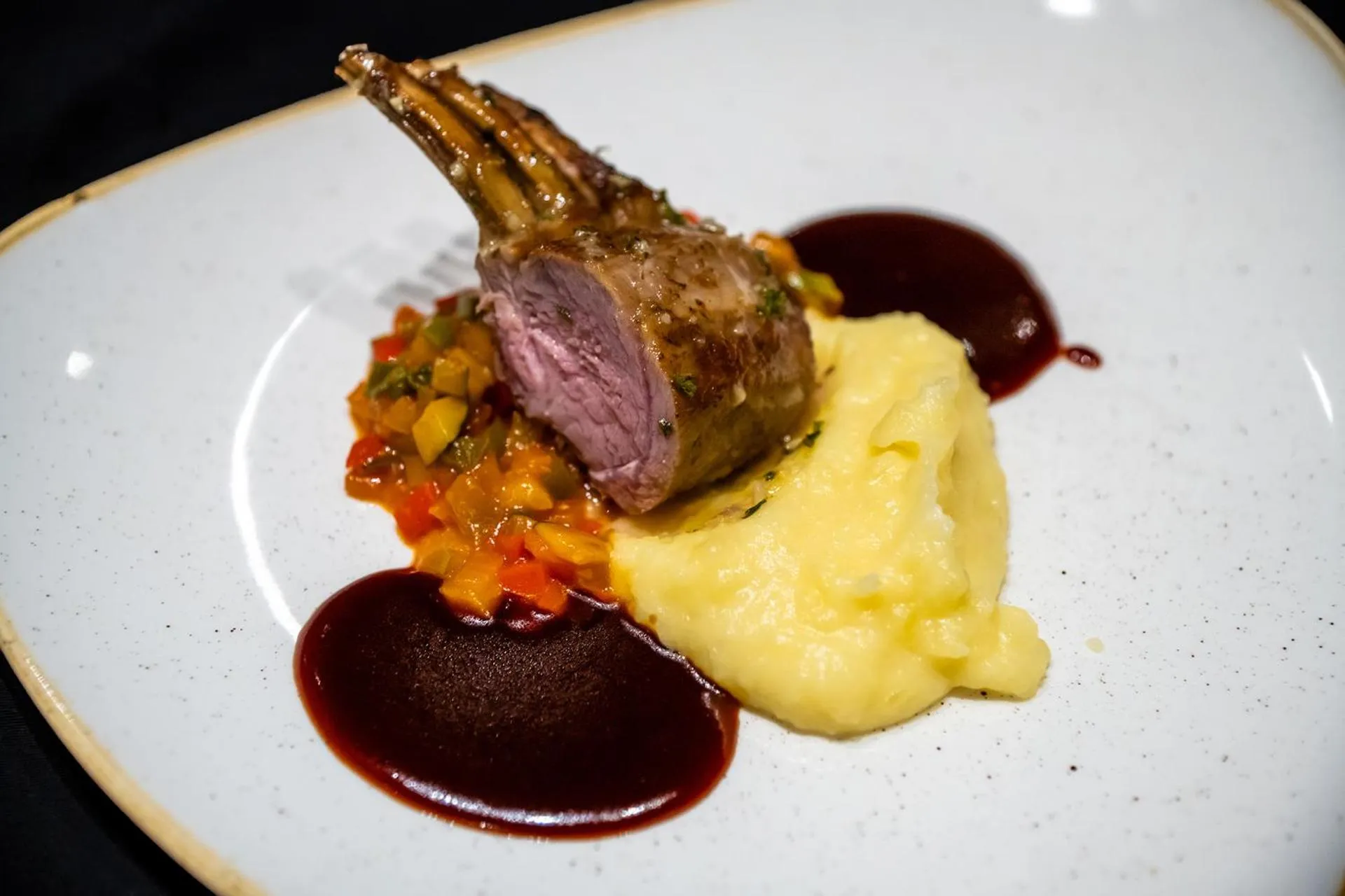 Restaurant/places to eat in Hotel zum grünen Tor