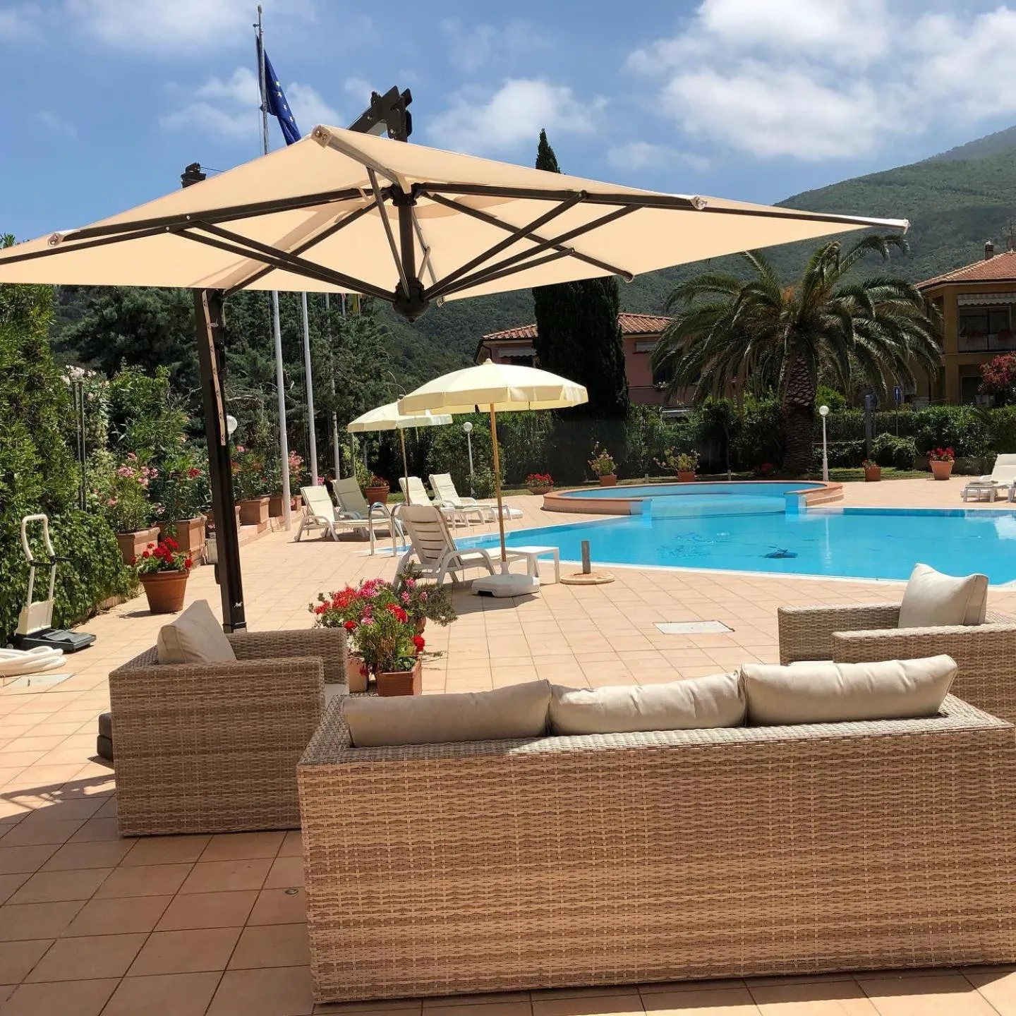 Swimming pool in Arthotel Gabbiano Azzurro Due