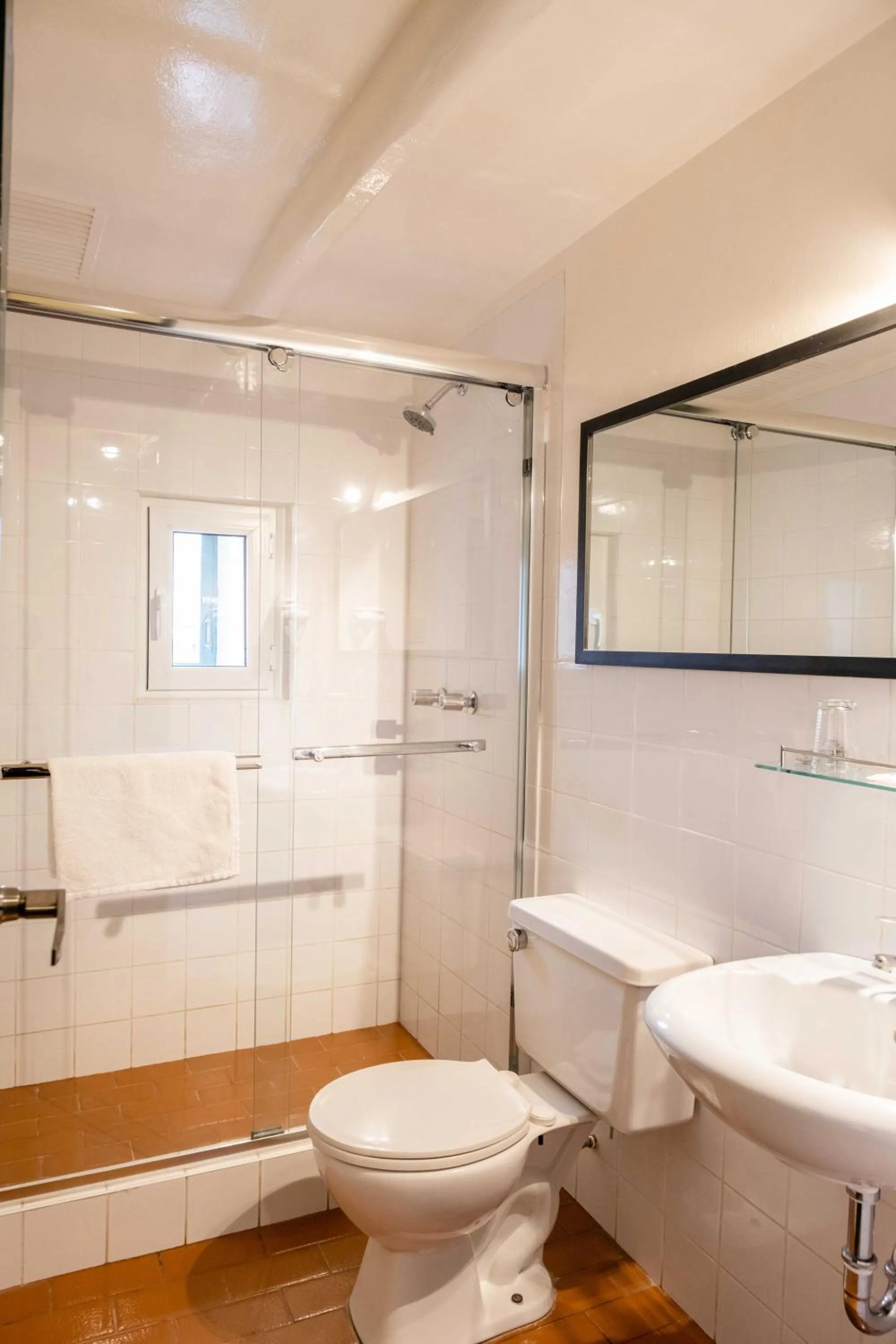 Bathroom in Hostal Corihuasi