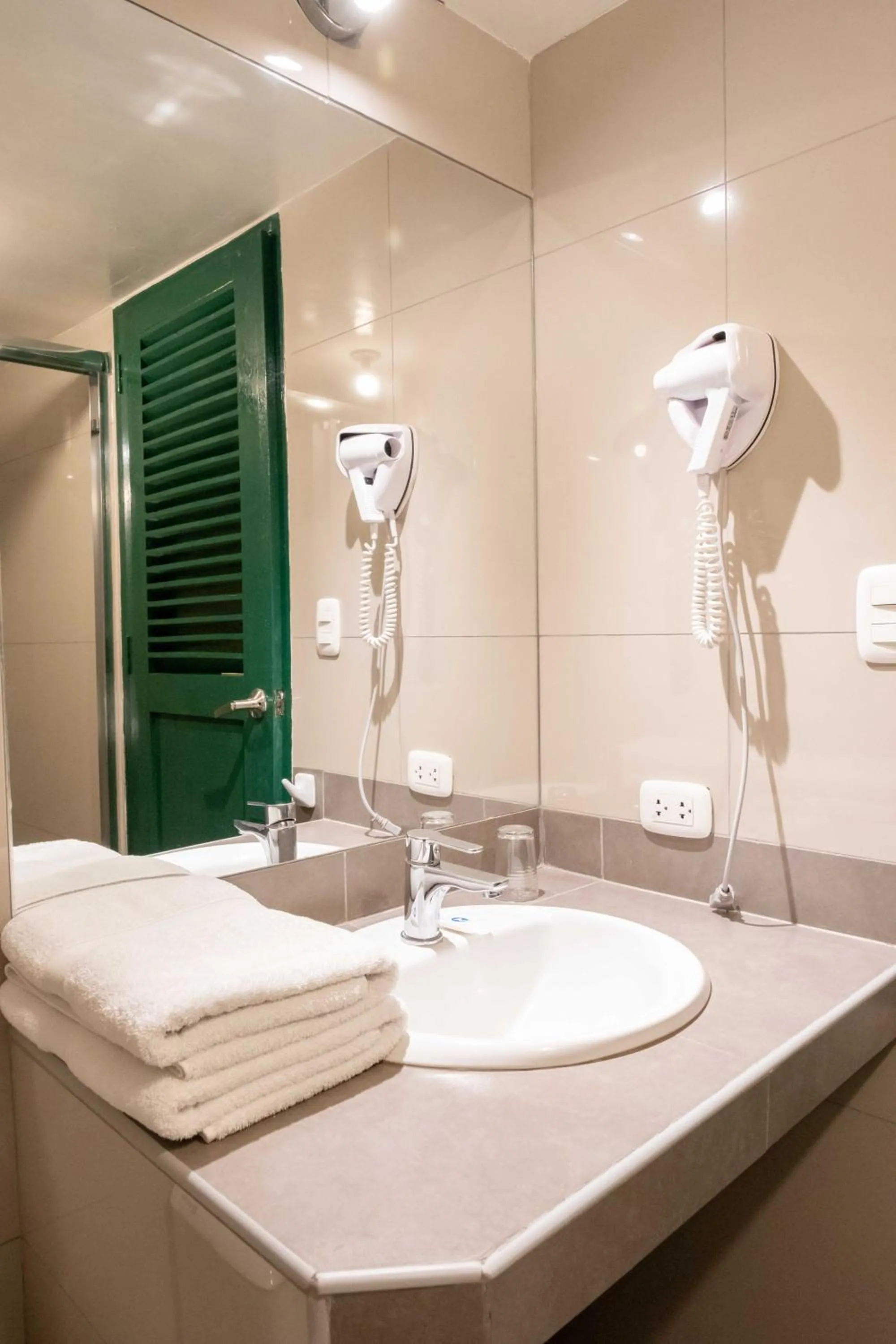 Bathroom in Hostal Corihuasi