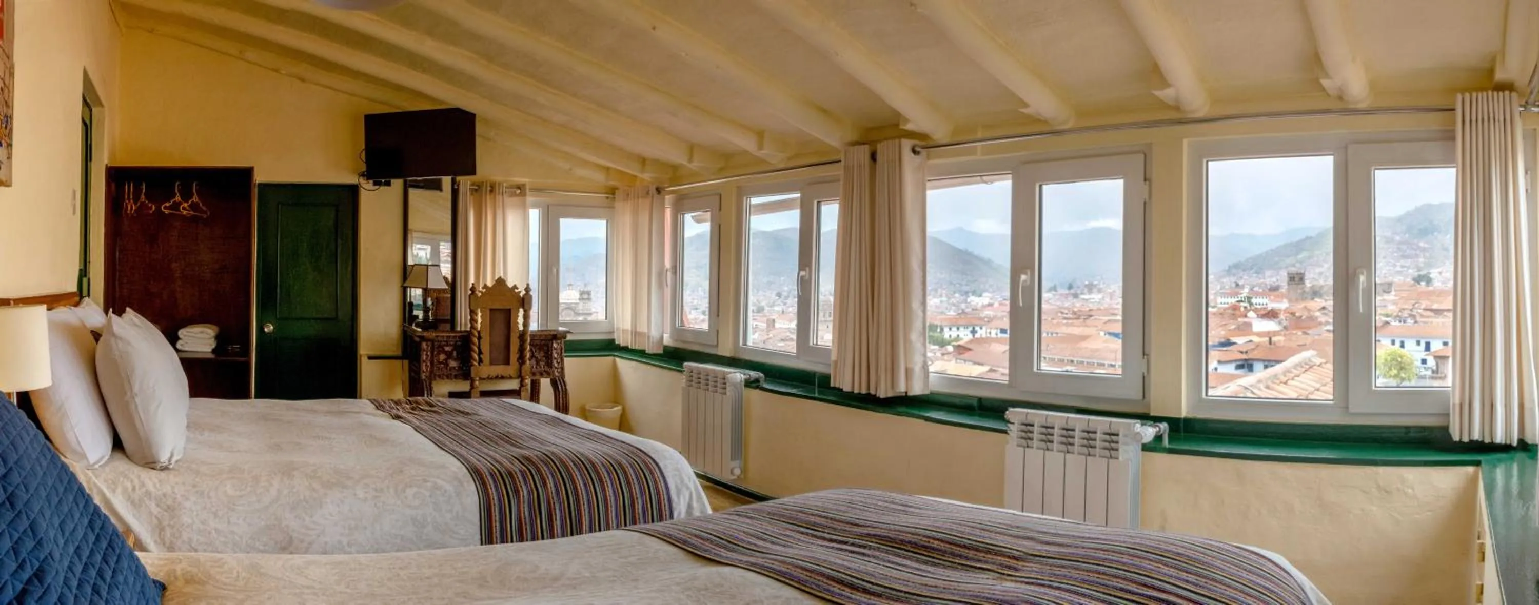 Photo of the whole room in Hostal Corihuasi