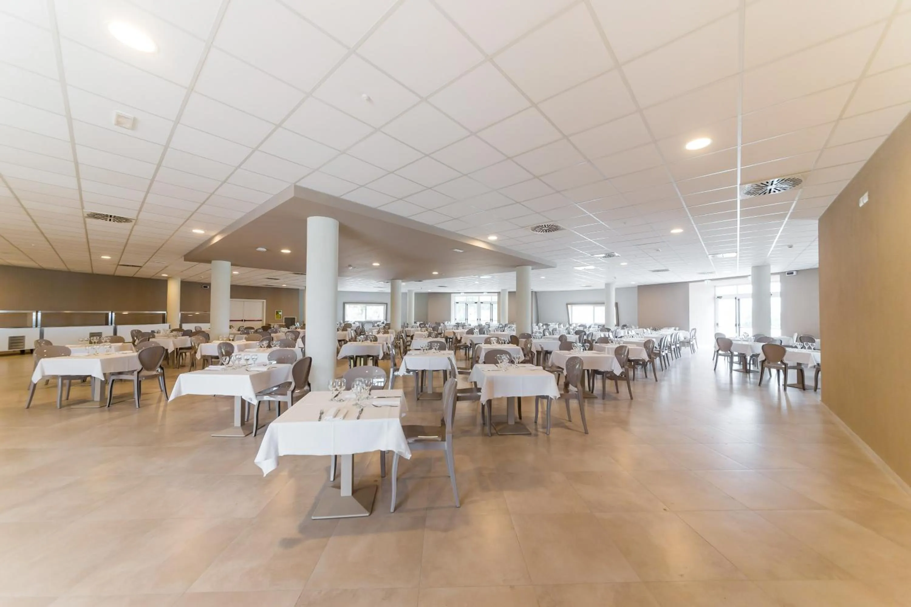 Restaurant/places to eat in Torre Cintola Greenblu Sea Emotions