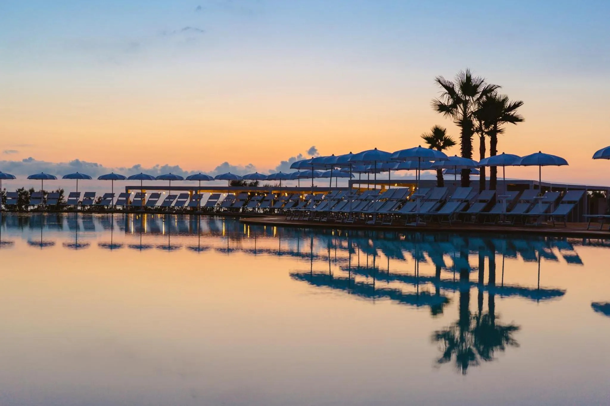 Property building in Torre Cintola Greenblu Sea Emotions