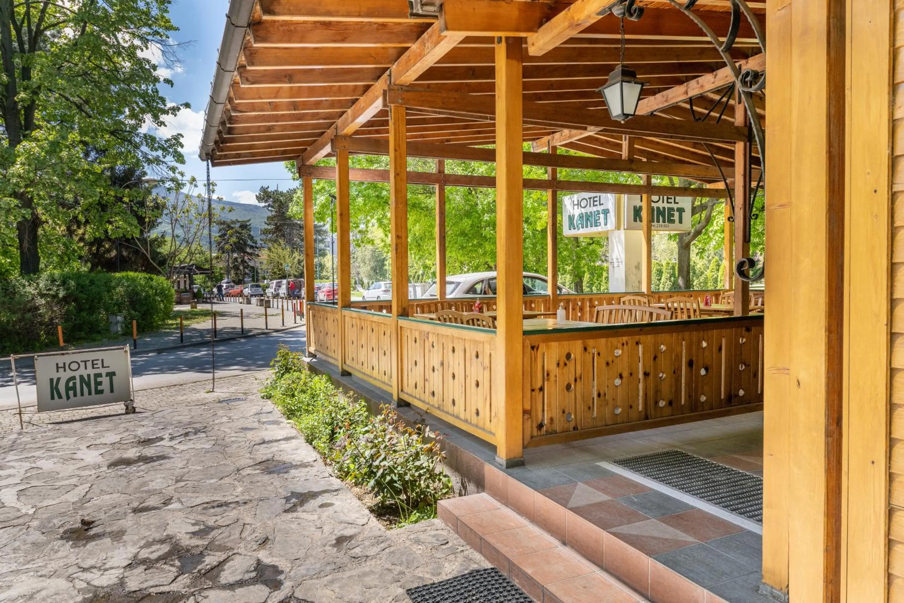 Property building in B&B Kanet