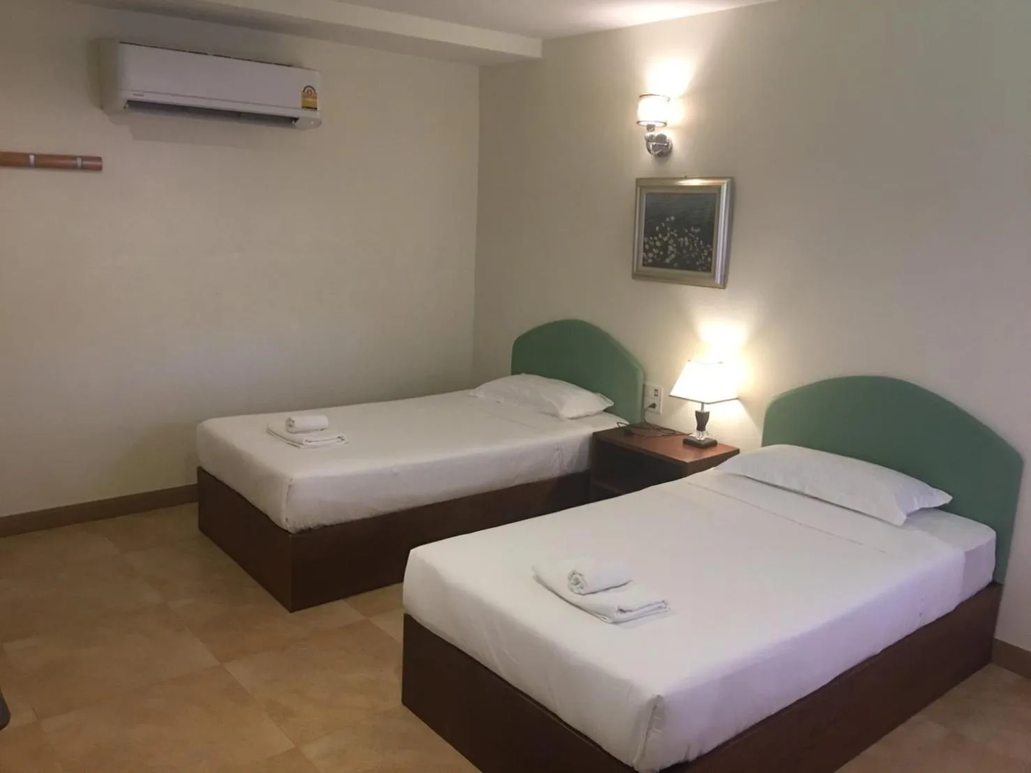 Bed in Mamaungpaa Hill resort