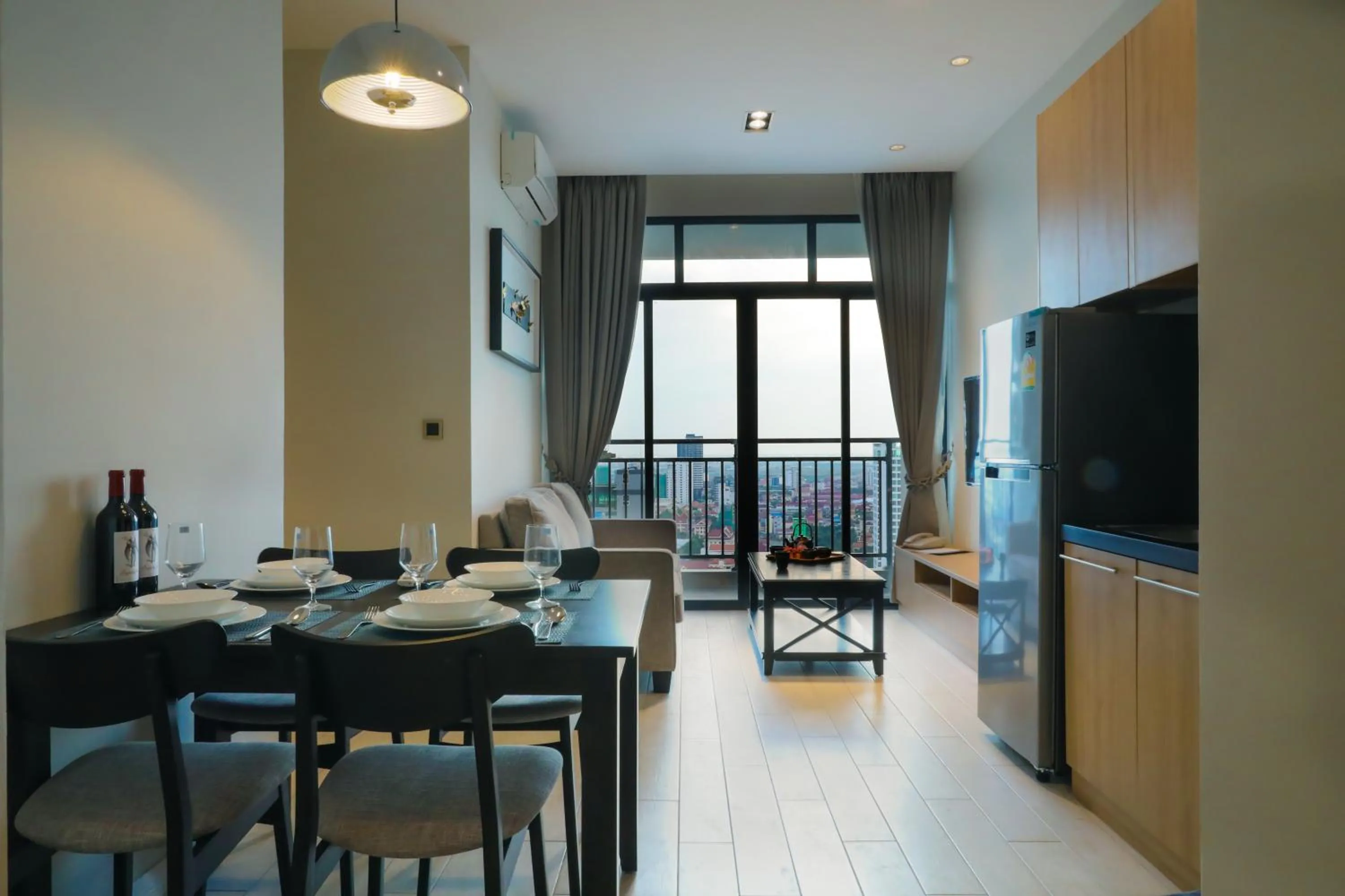 Kitchen or kitchenette in The View Serviced Residence 豪景日式酒店公寓