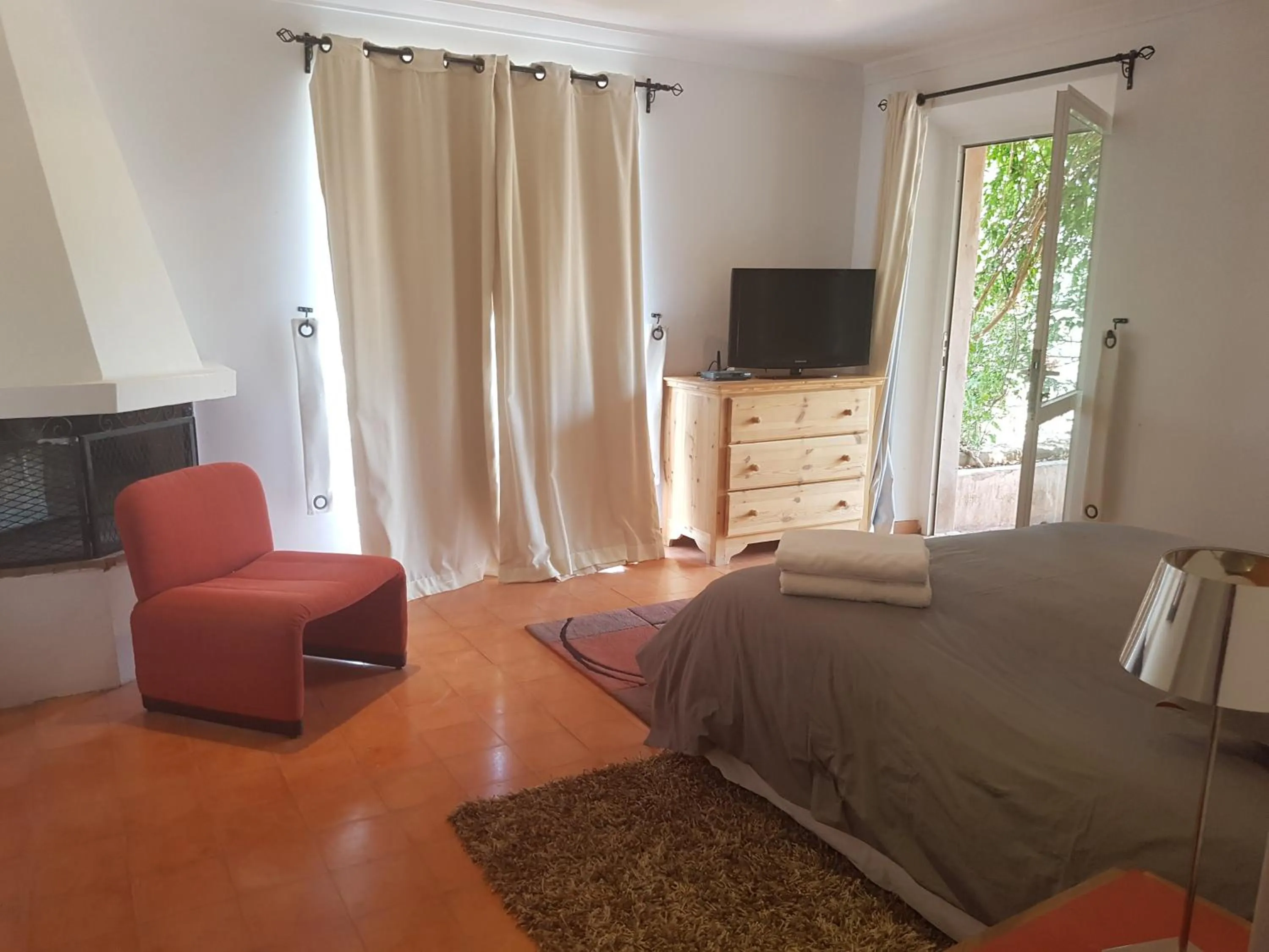 Photo of the whole room, Bed in Domaine La Source