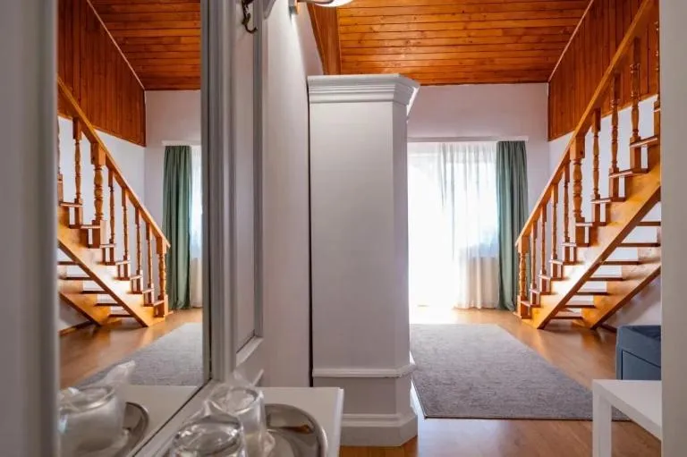 Photo of the whole room in Vila Zorile