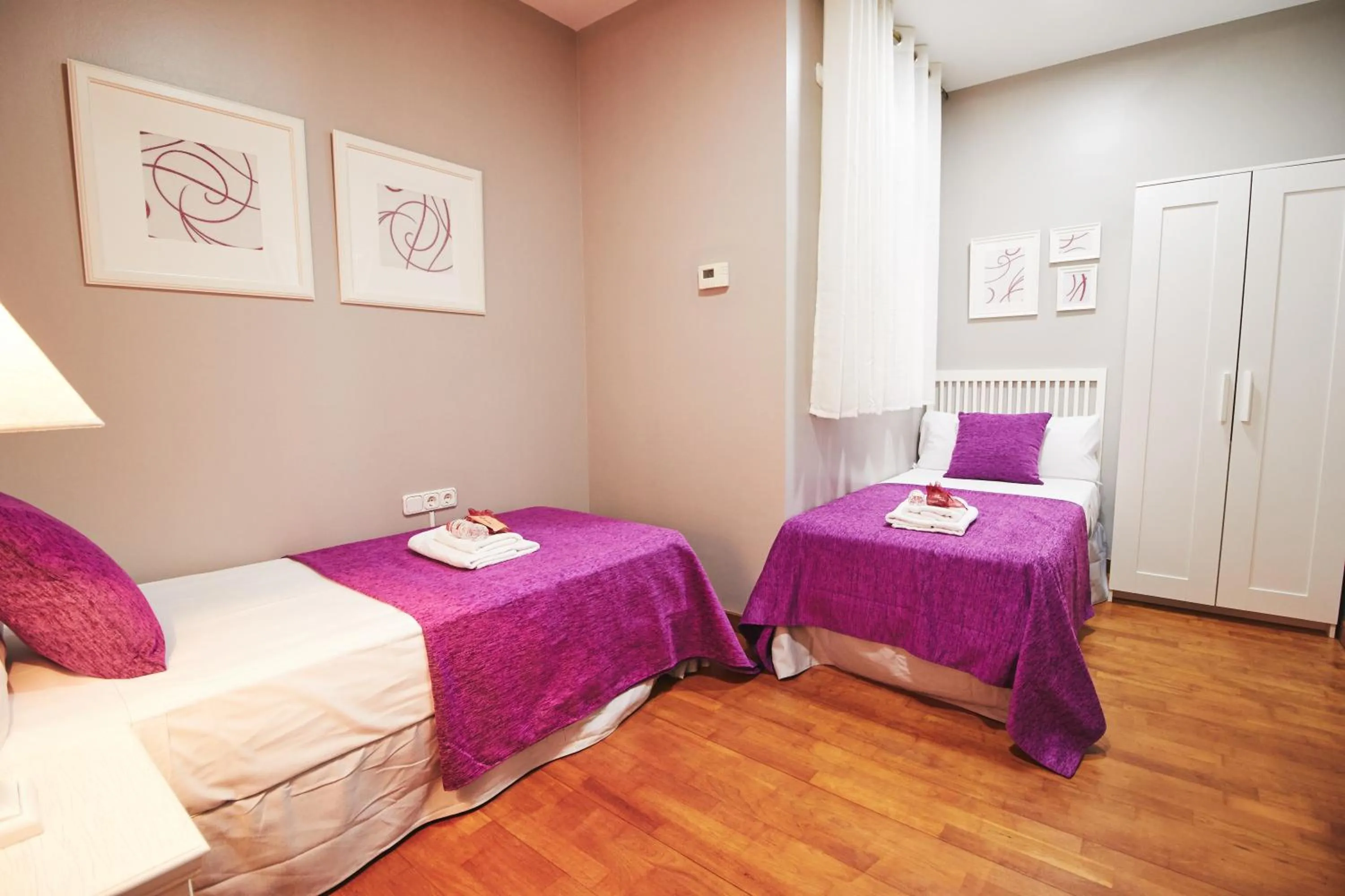 Day, Bed in Alcam Plaza Cataluña