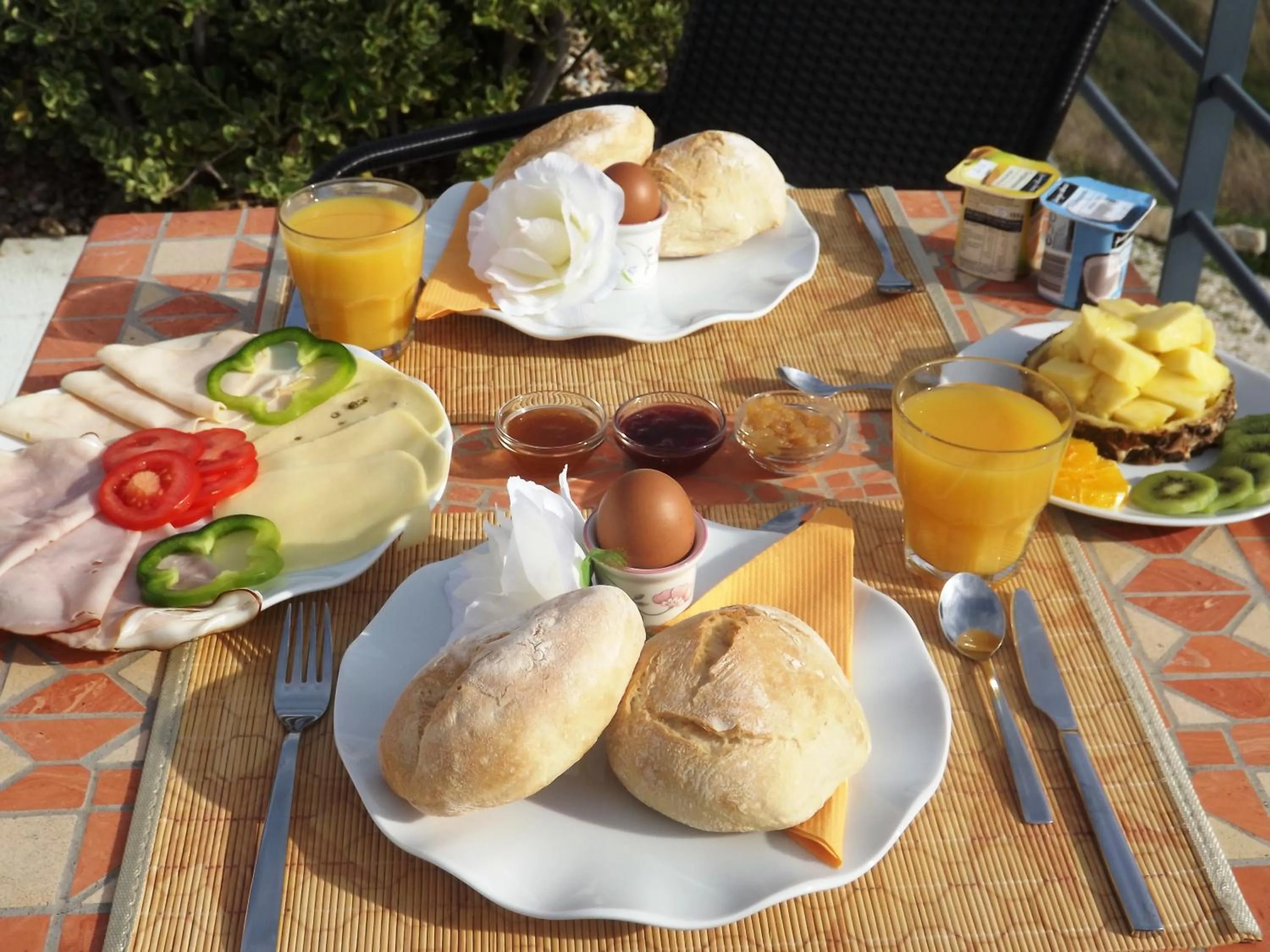 Breakfast in Casa Ceedina Bed And Breakfast & Beauty