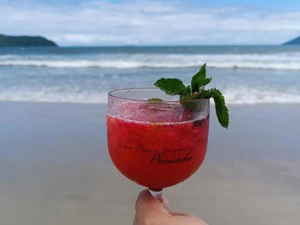 Beach in Pousada Tô na Praia Juquehy