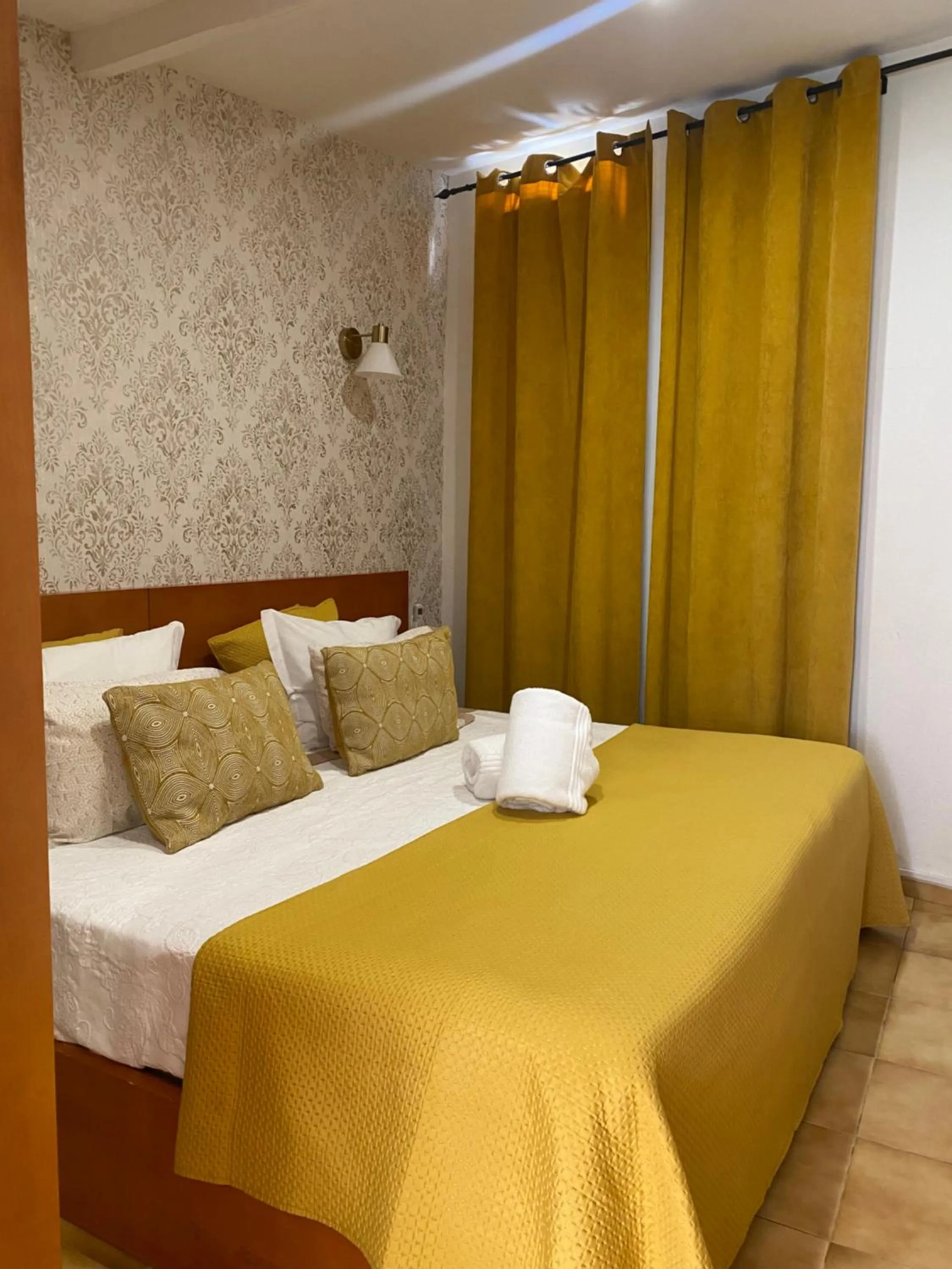 Bedroom, Bed in GuestHouse Marquês