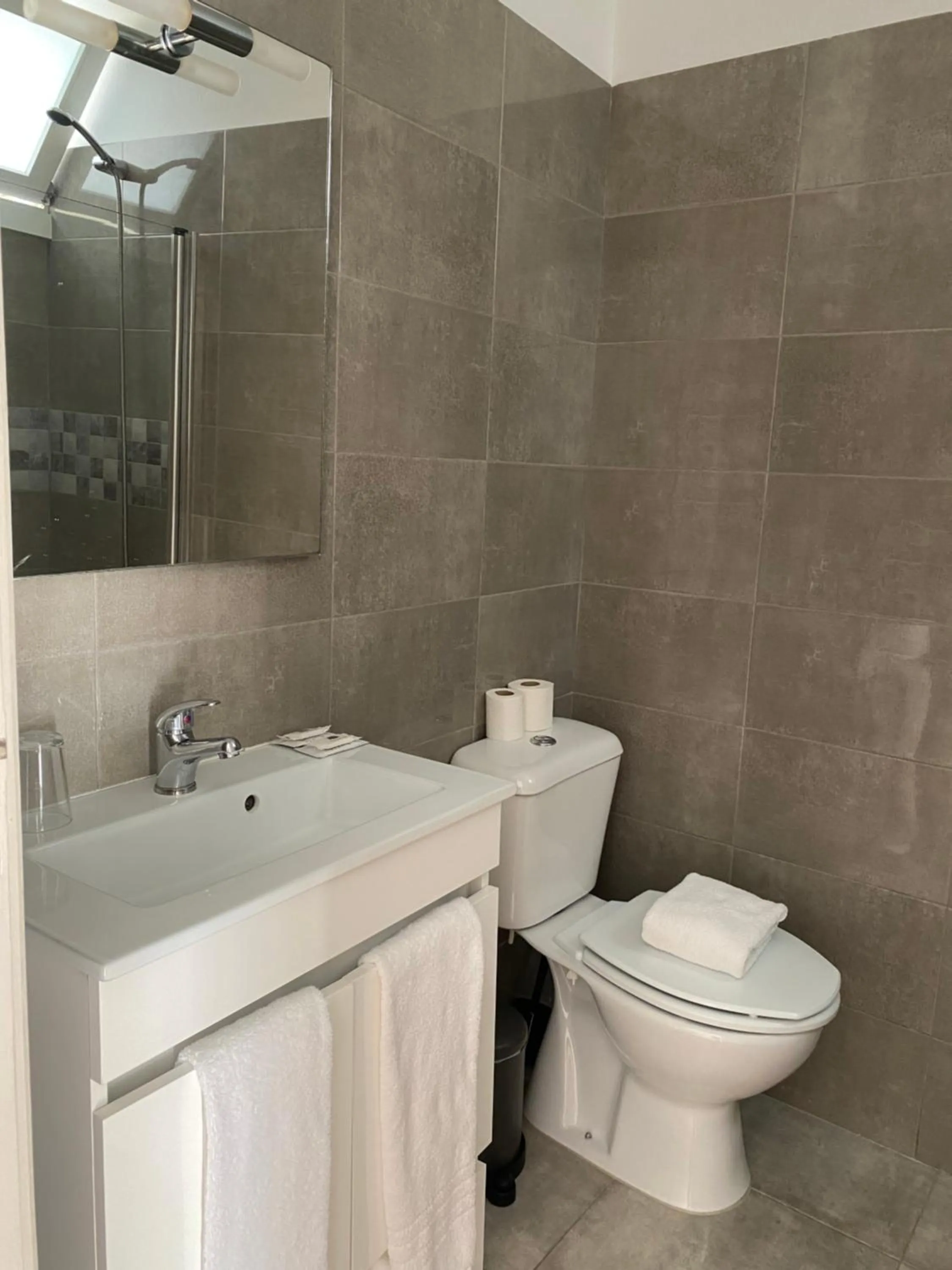 Bathroom in GuestHouse Marquês