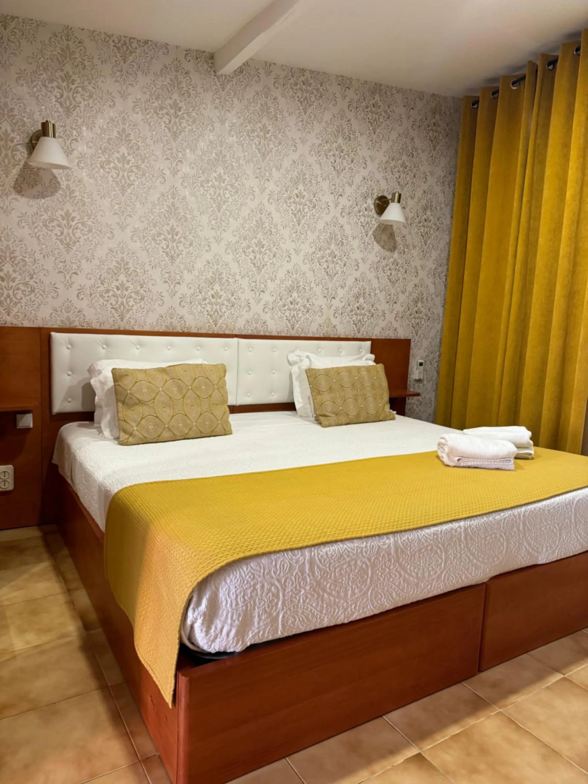 Bedroom, Bed in GuestHouse Marquês