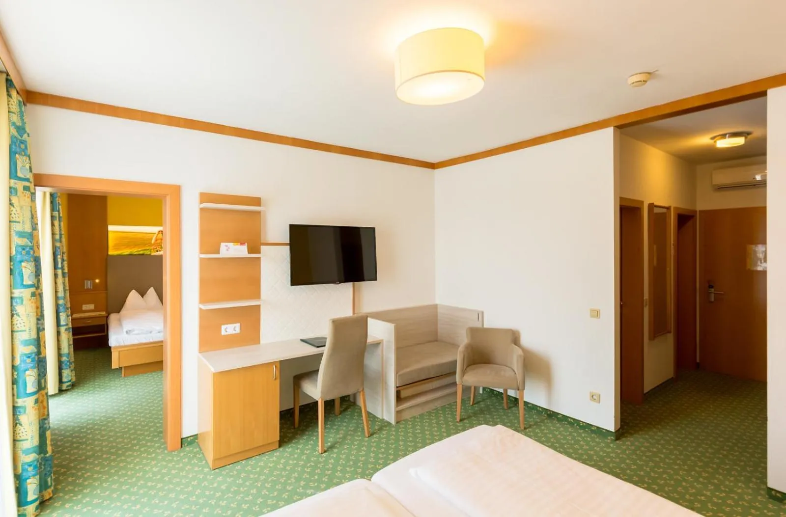 Photo of the whole room, Bed in Thermenhotel Kurz