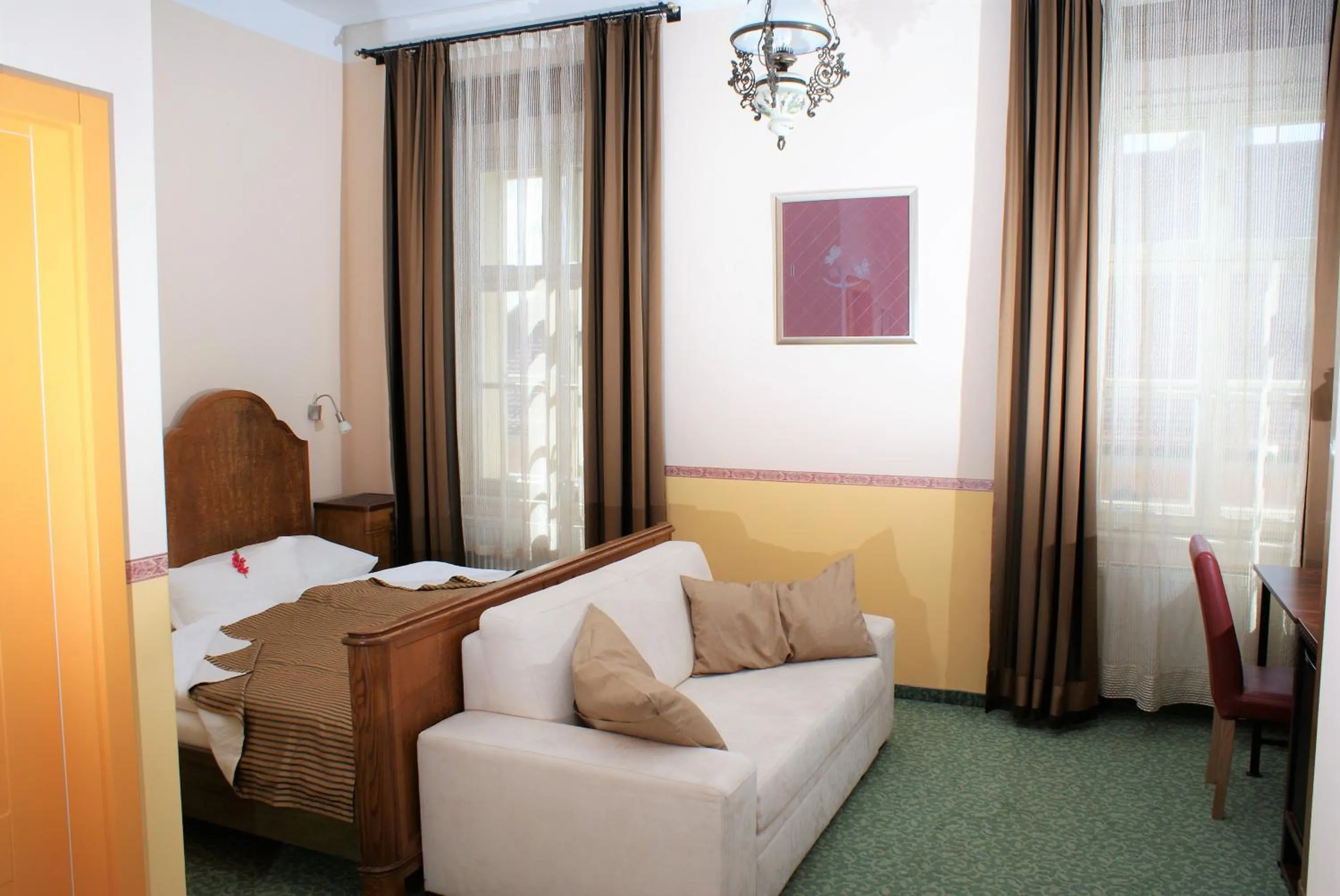 Seating area in Hotel park