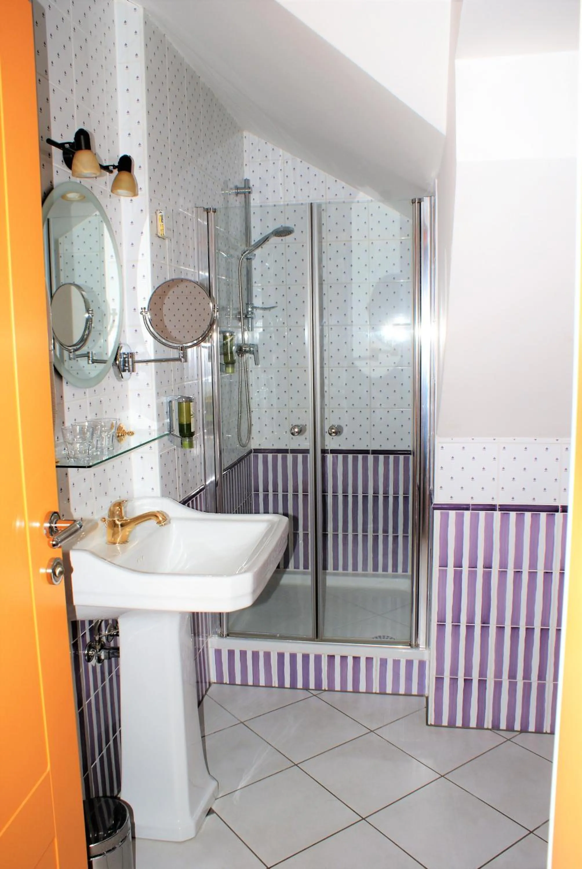 Bathroom in Hotel park