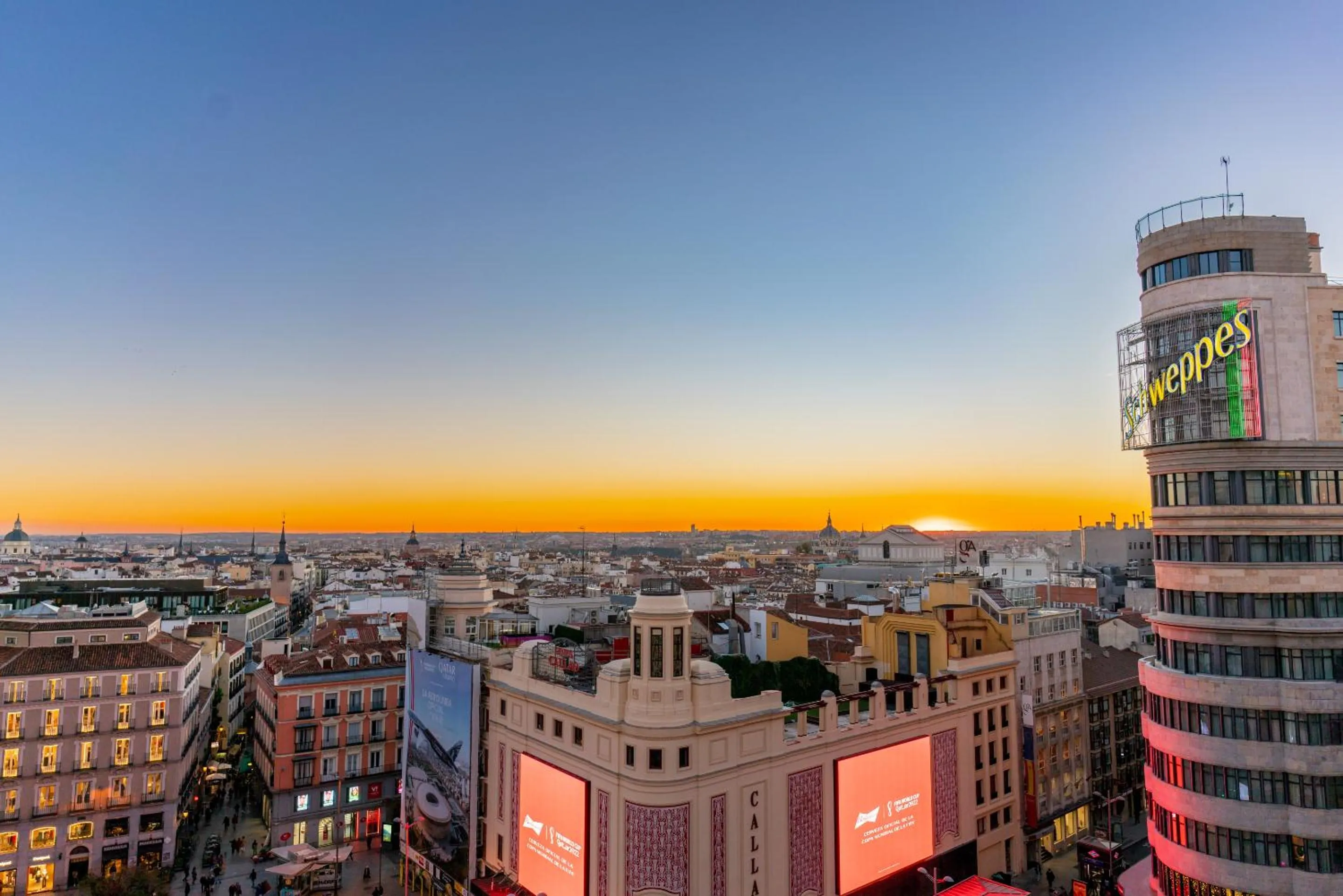 View (from property/room) in Hostal Gran Via 44