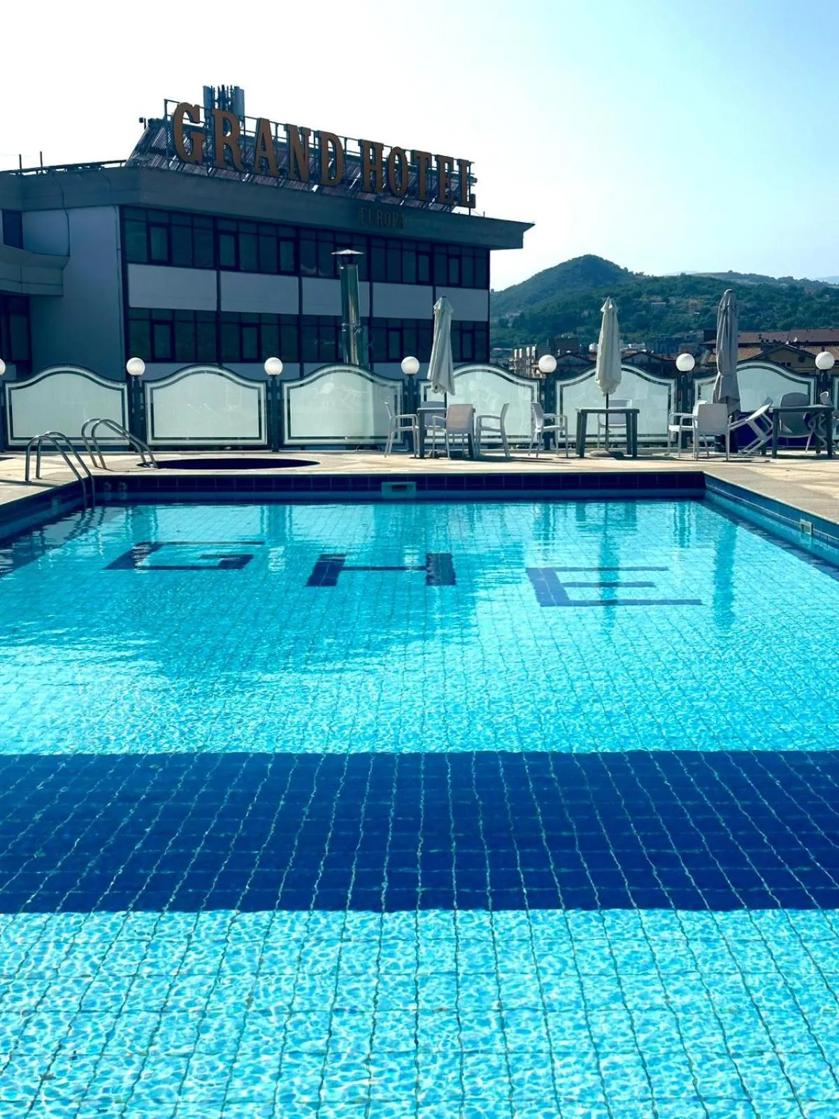 Swimming pool in Grand Hotel Europa
