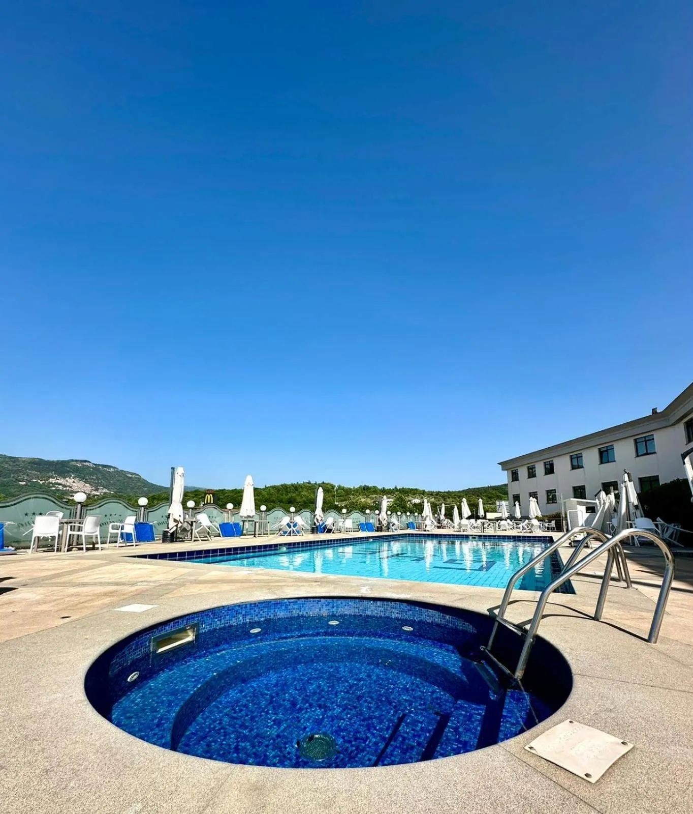 Swimming pool in Grand Hotel Europa