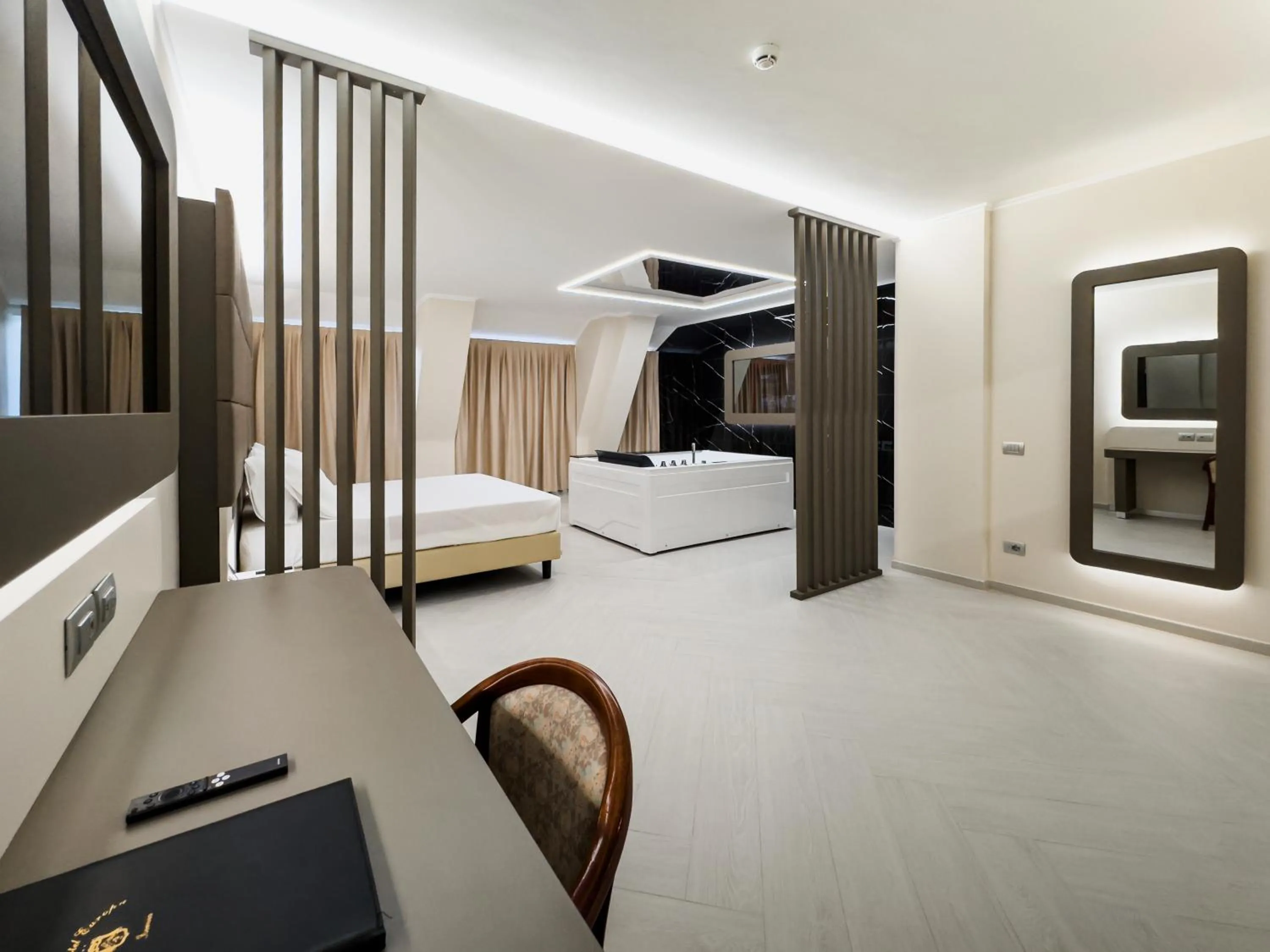 Bed in Grand Hotel Europa