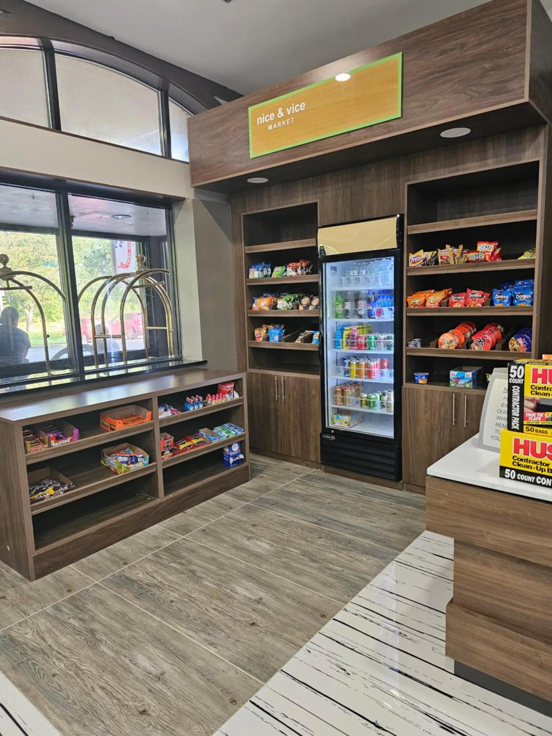 On-site shops in Wyndham Garden Williamsburg Busch Gardens Area