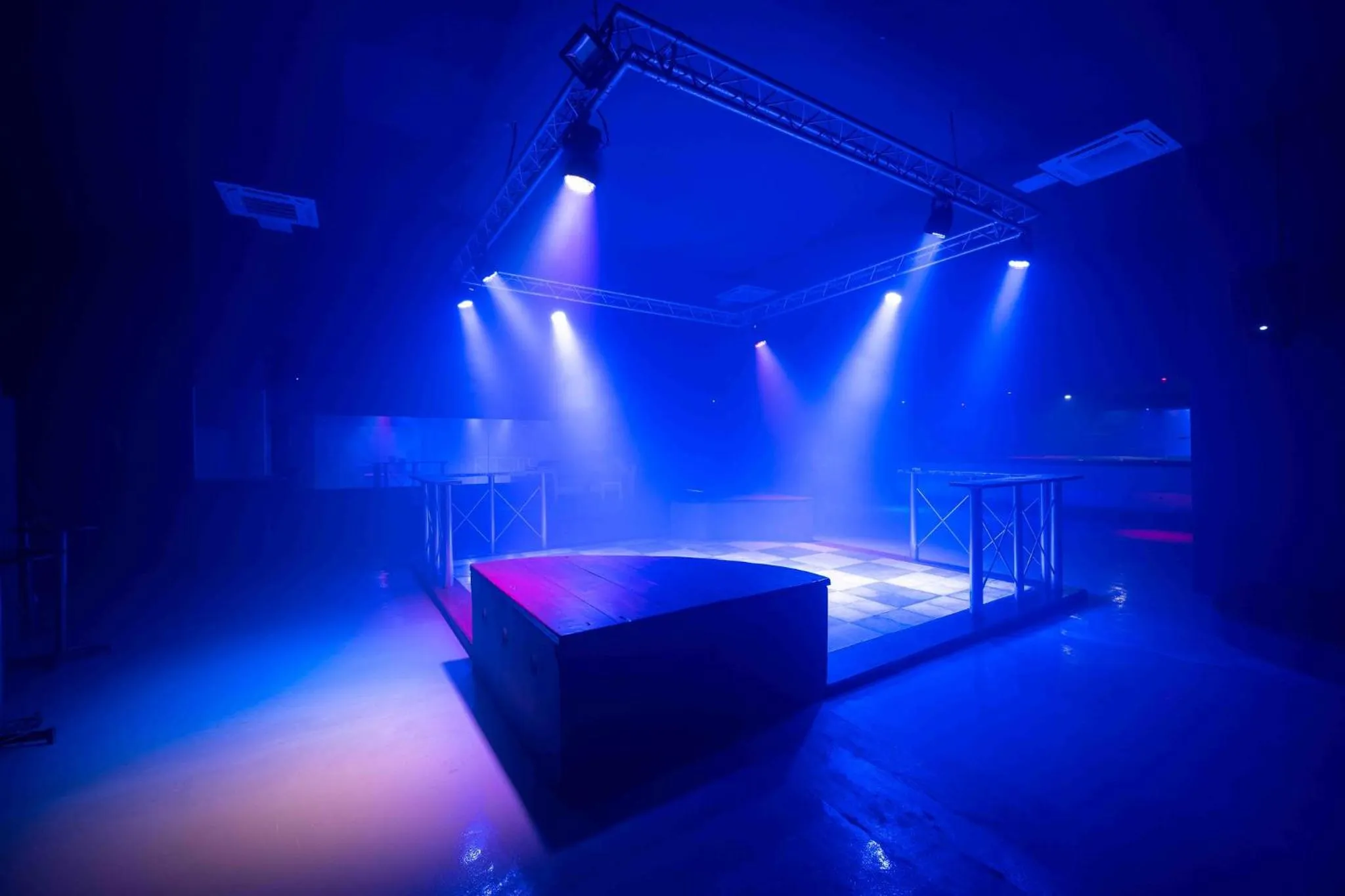 Night in Coral Costa Caribe Beach Resort - All Inclusive