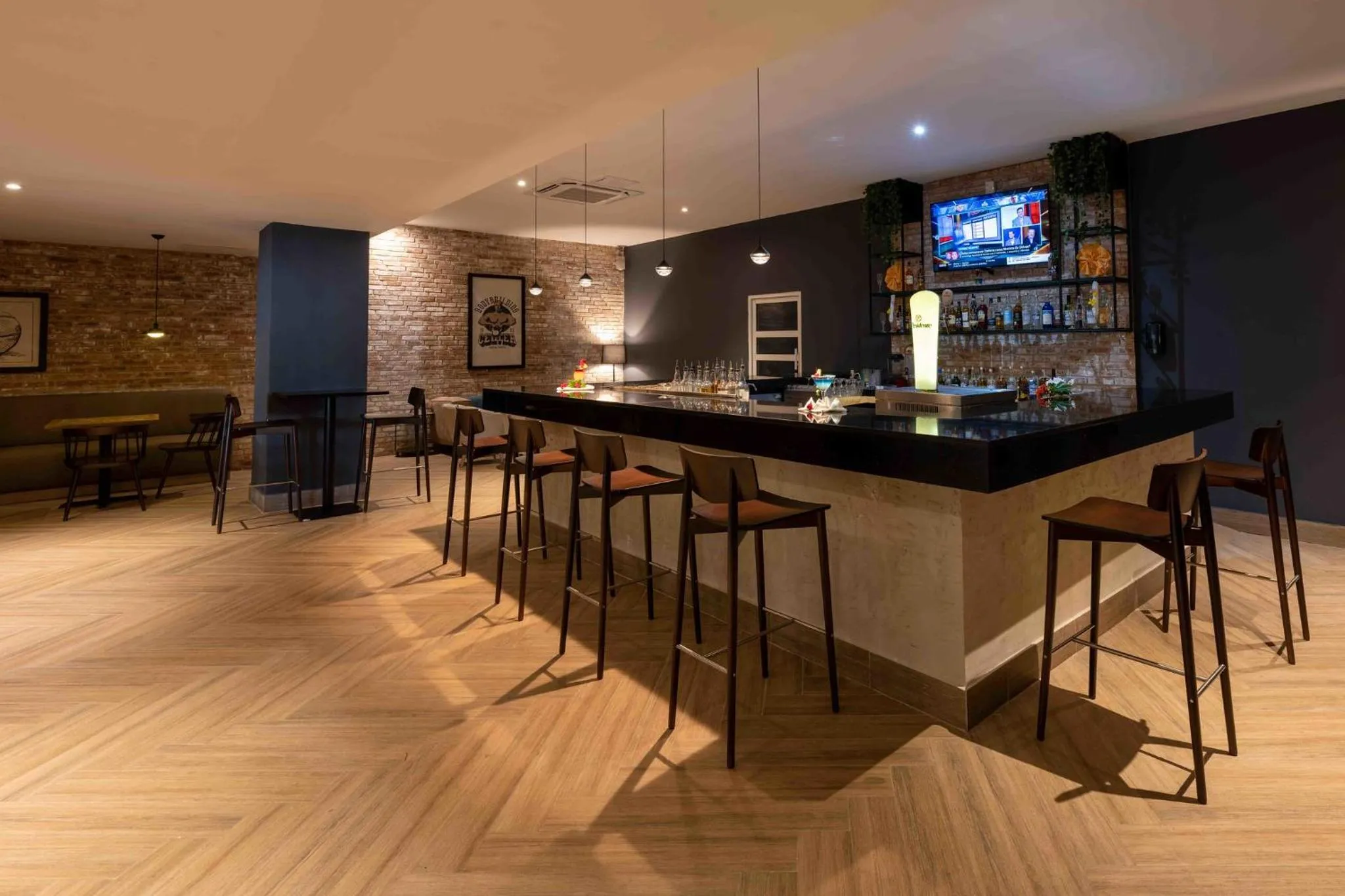 Lounge or bar in Coral Costa Caribe Beach Resort - All Inclusive