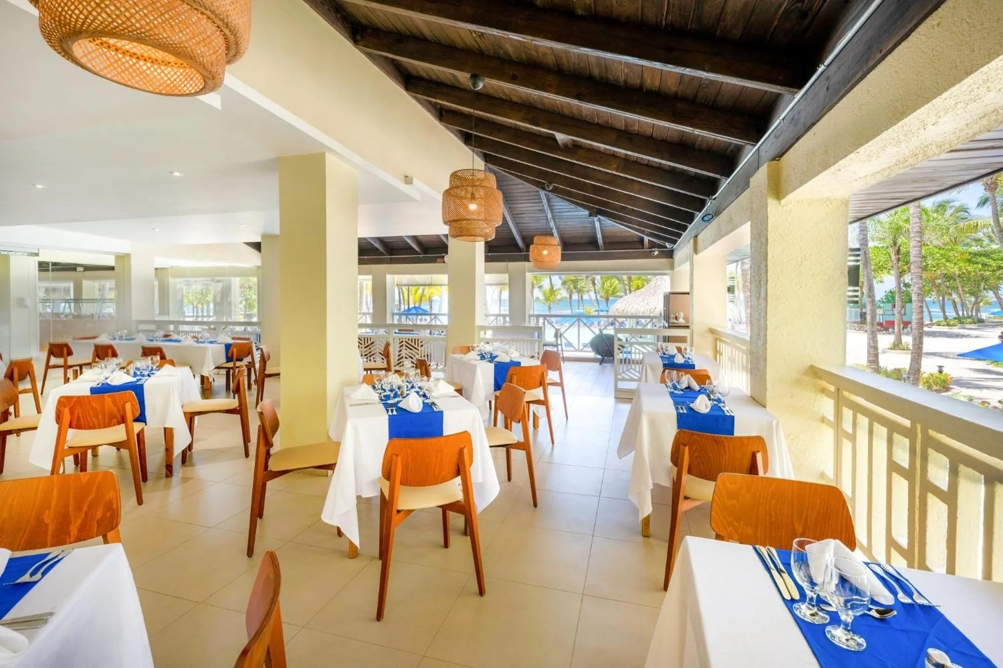 Restaurant/places to eat in Coral Costa Caribe Beach Resort - All Inclusive
