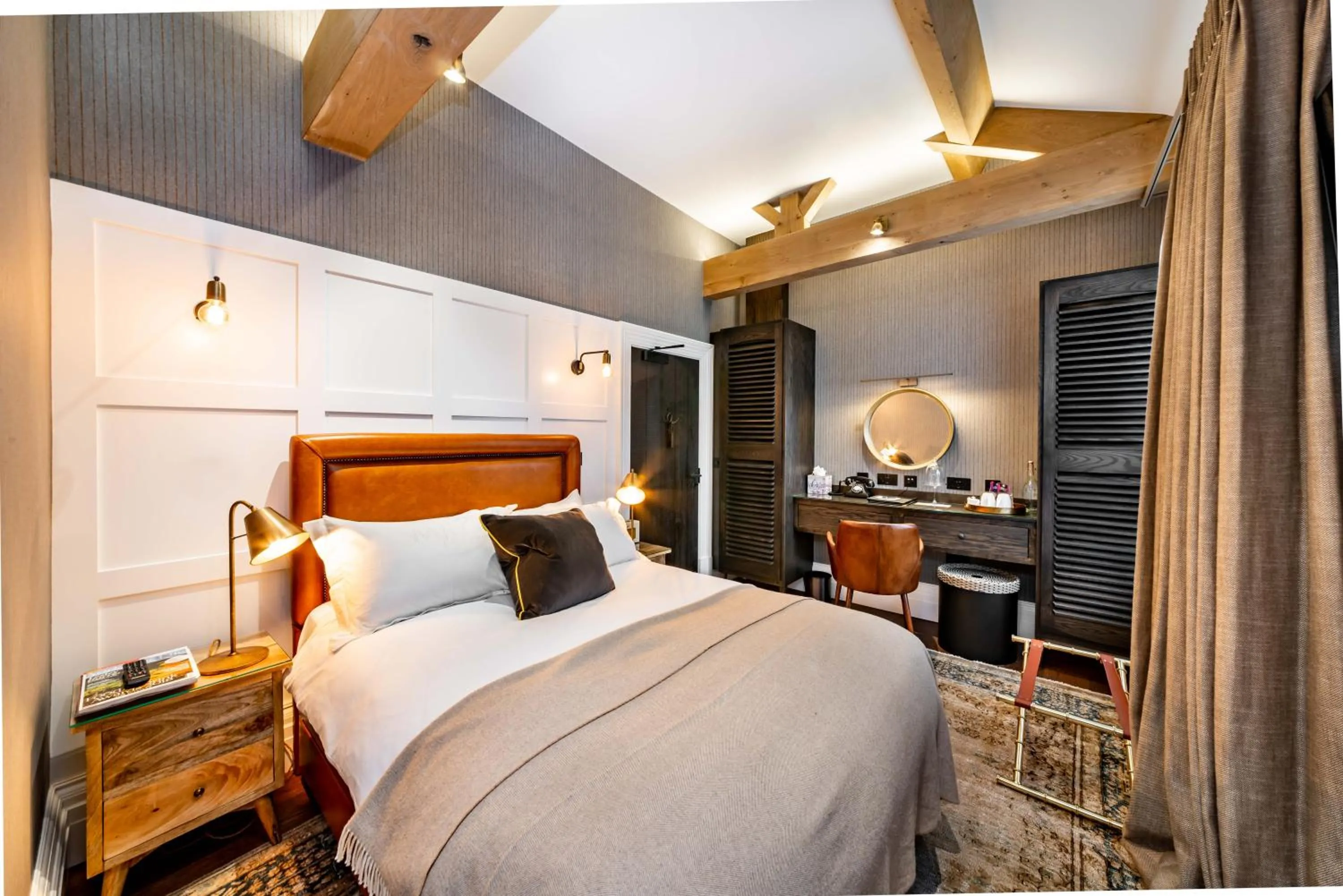 Bed in Manor House Lindley