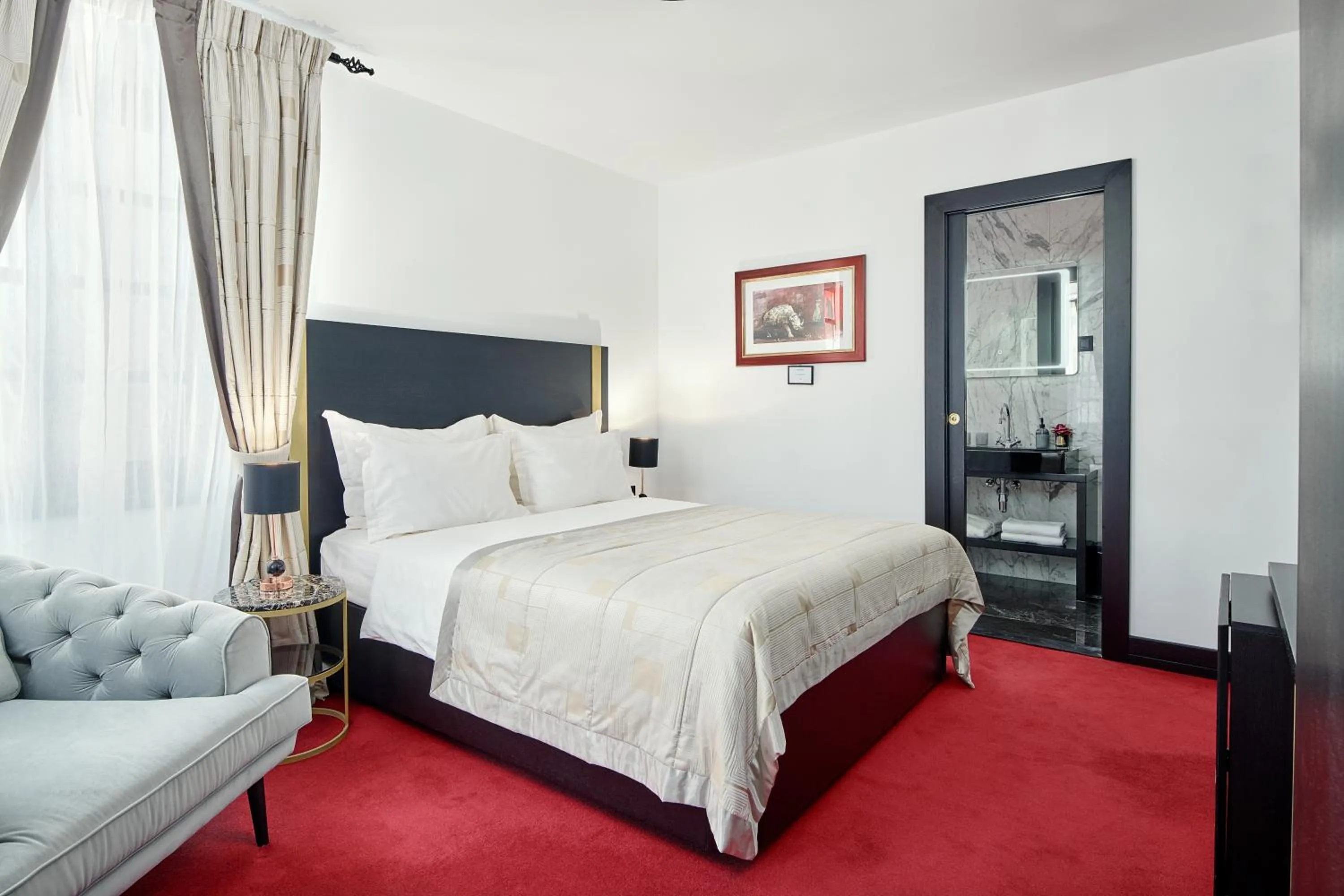 Bed in King Kresimir Heritage Hotel