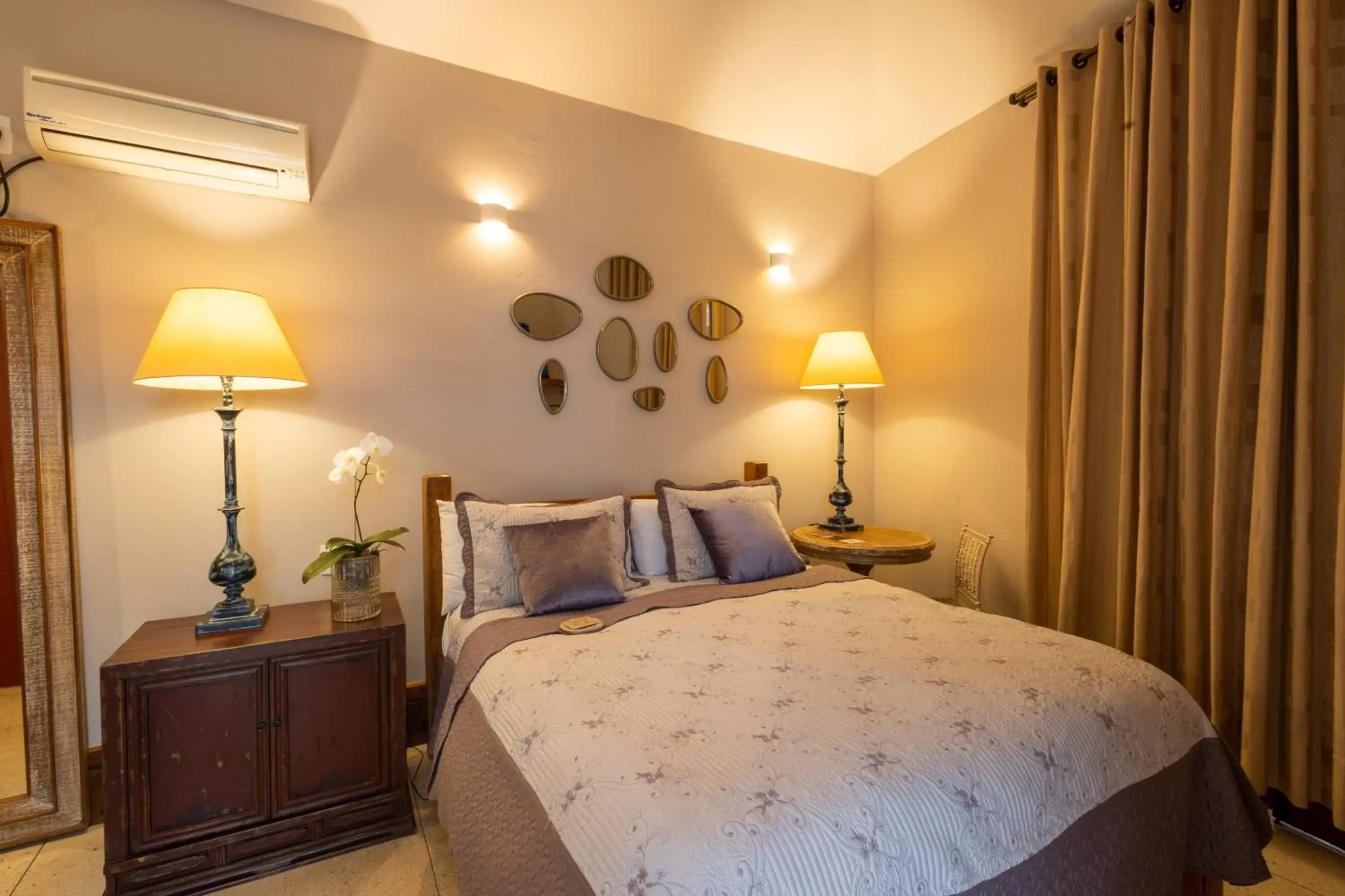 Superior Double Room in Pousada Pequena Tiradentes Superior Double Room in Pousada Pequena Tiradentes